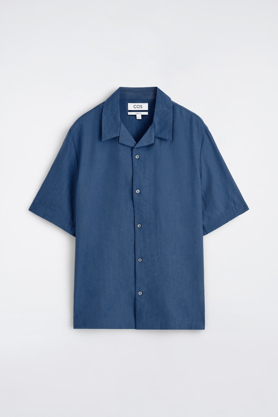 CAMISA CON CUELLO DE CAMPAMENTO - AZUL | DescriptiveStillLife
