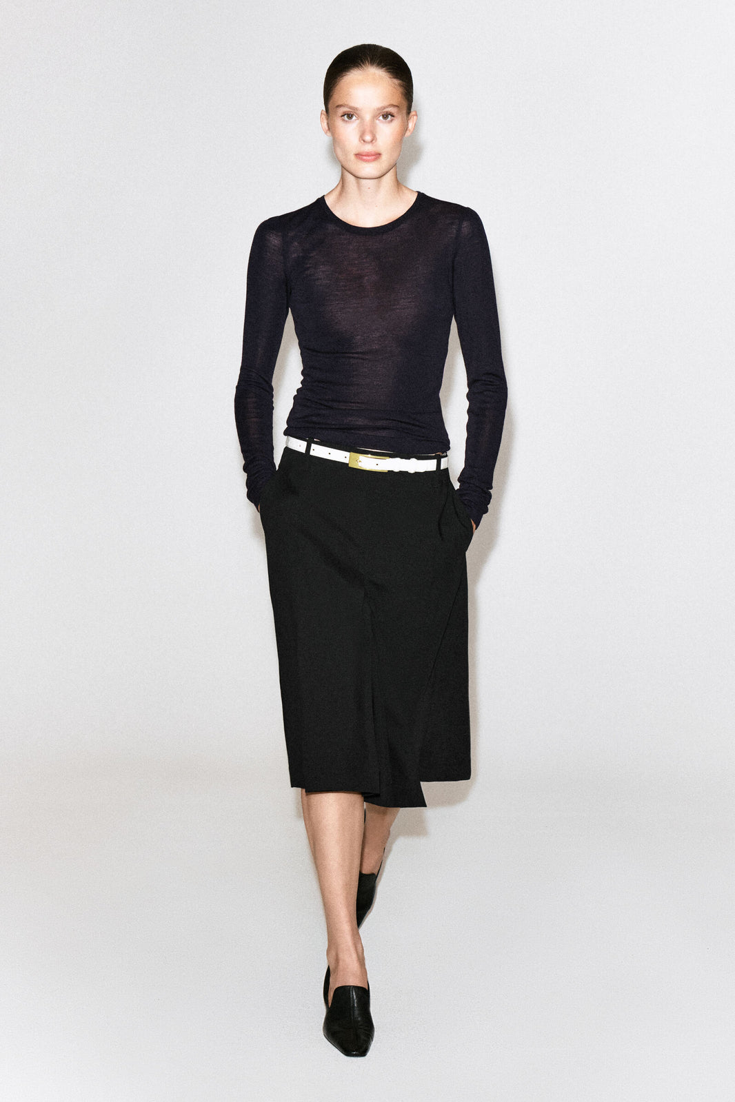 FALDA MIDI DE LANA CON PLIEGUES - NEGRO