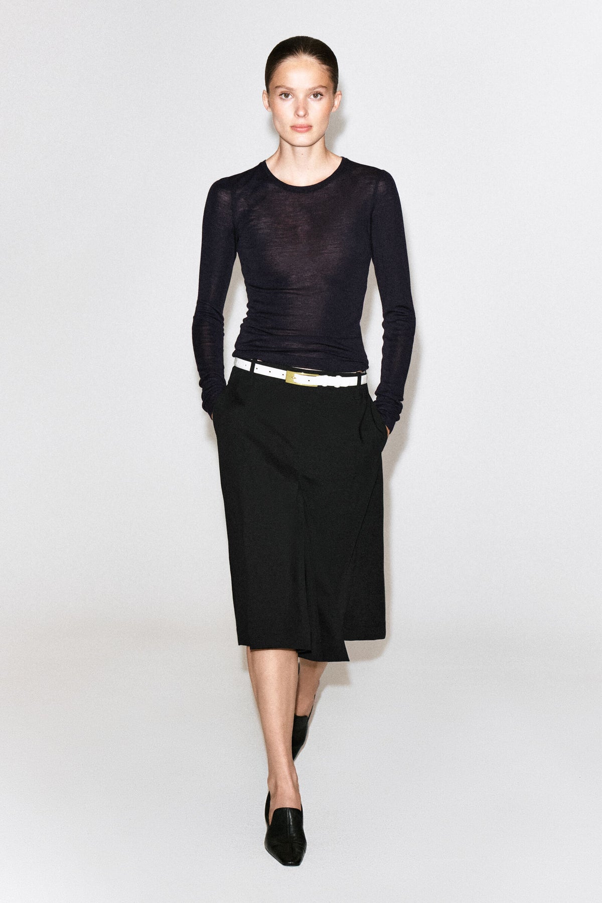 FALDA MIDI DE LANA CON PLIEGUES - NEGRO