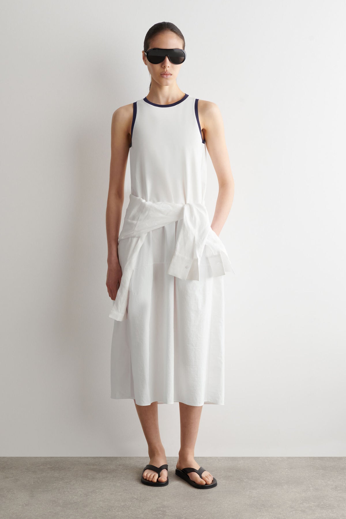 VESTIDO MIDI SIN MANGAS CON PANELES - BLANCO / MARINO