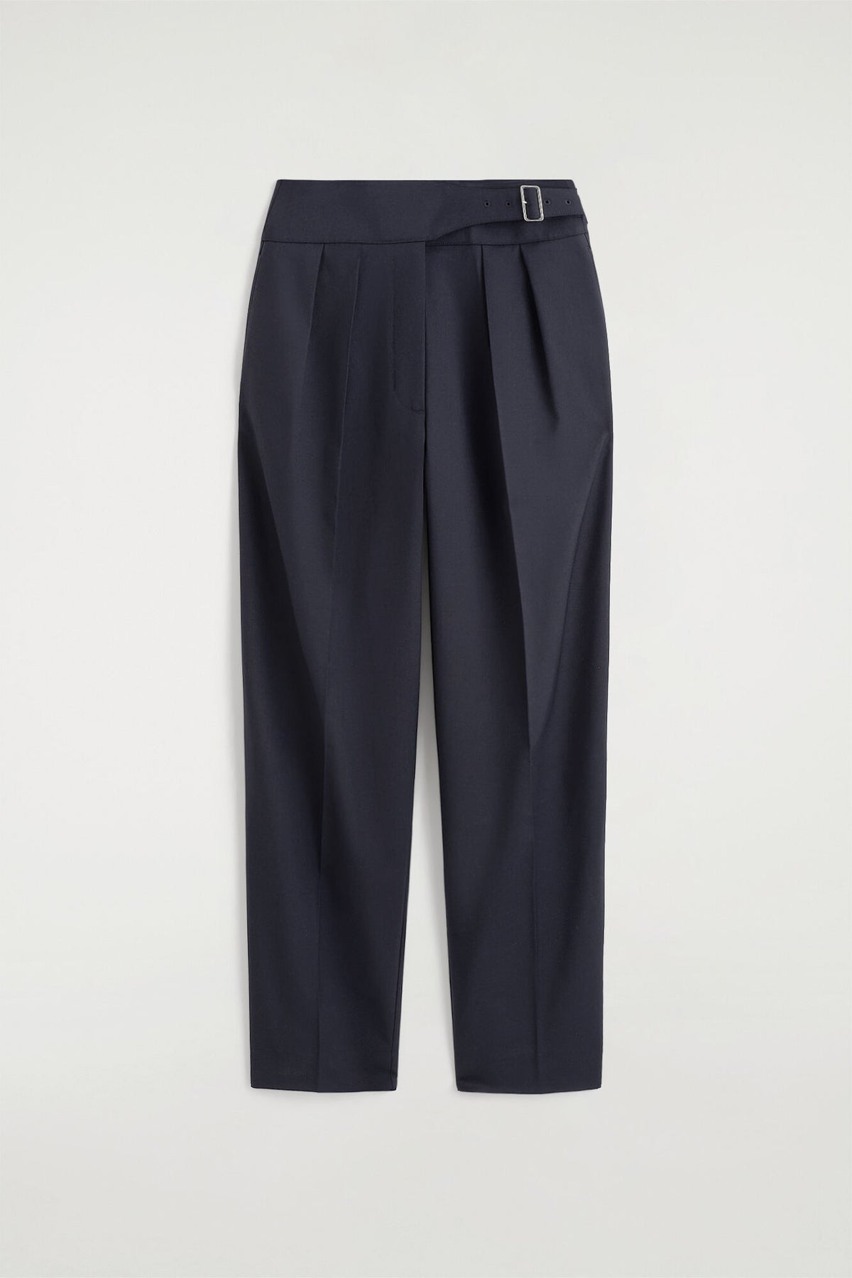 PANTALONES DE PIERNA BARREL CON FAJÍN - AZUL MARINO | DescriptiveStillLife