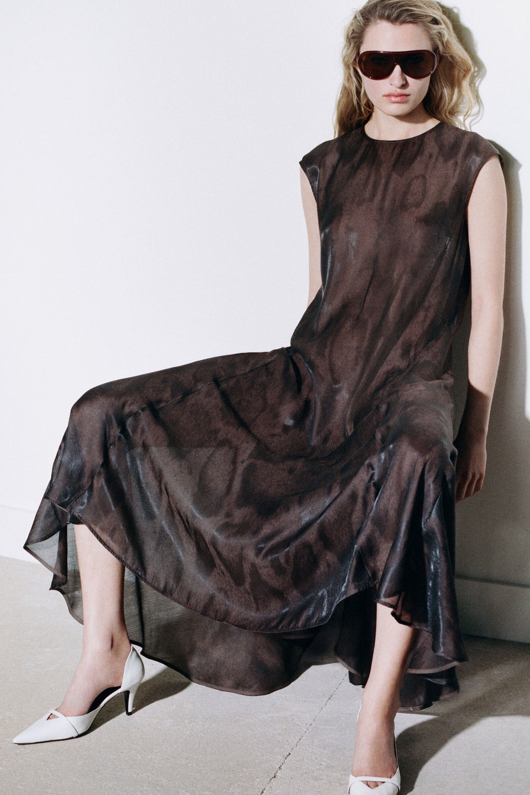 VESTIDO MIDI DE JACQUARD ANIMAL - MARRÓN / EFECTO ANIMAL | Lookbook