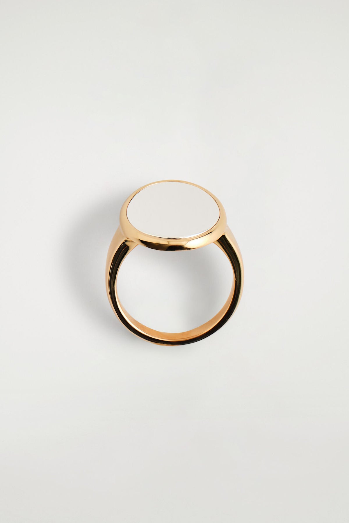ANILLO DE SIGNO BICOLOR - DORADO / PLATEADO | DescriptiveDetail