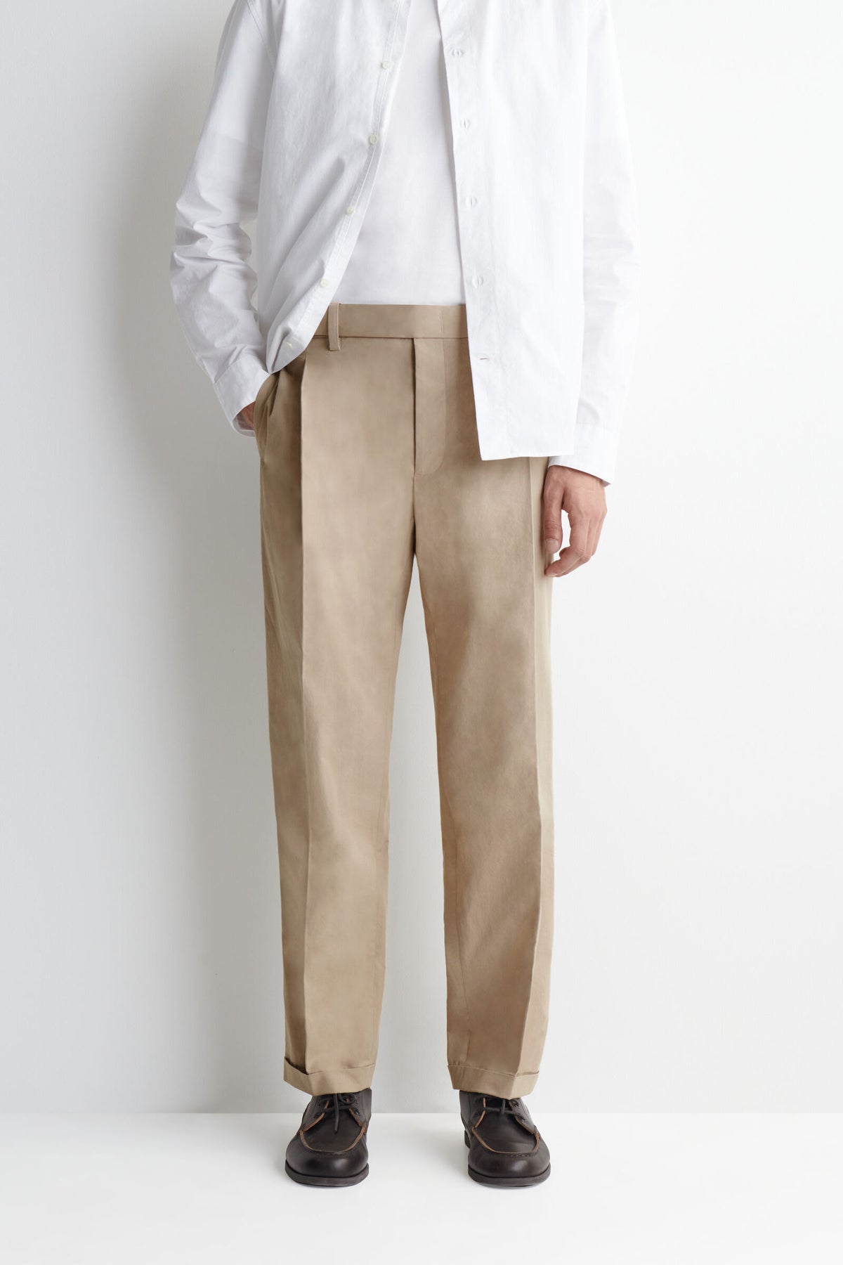 PANTALONES DE ALGODÓN DE CORTE RECTO Y AJUSTE REGULAR - BEIGE