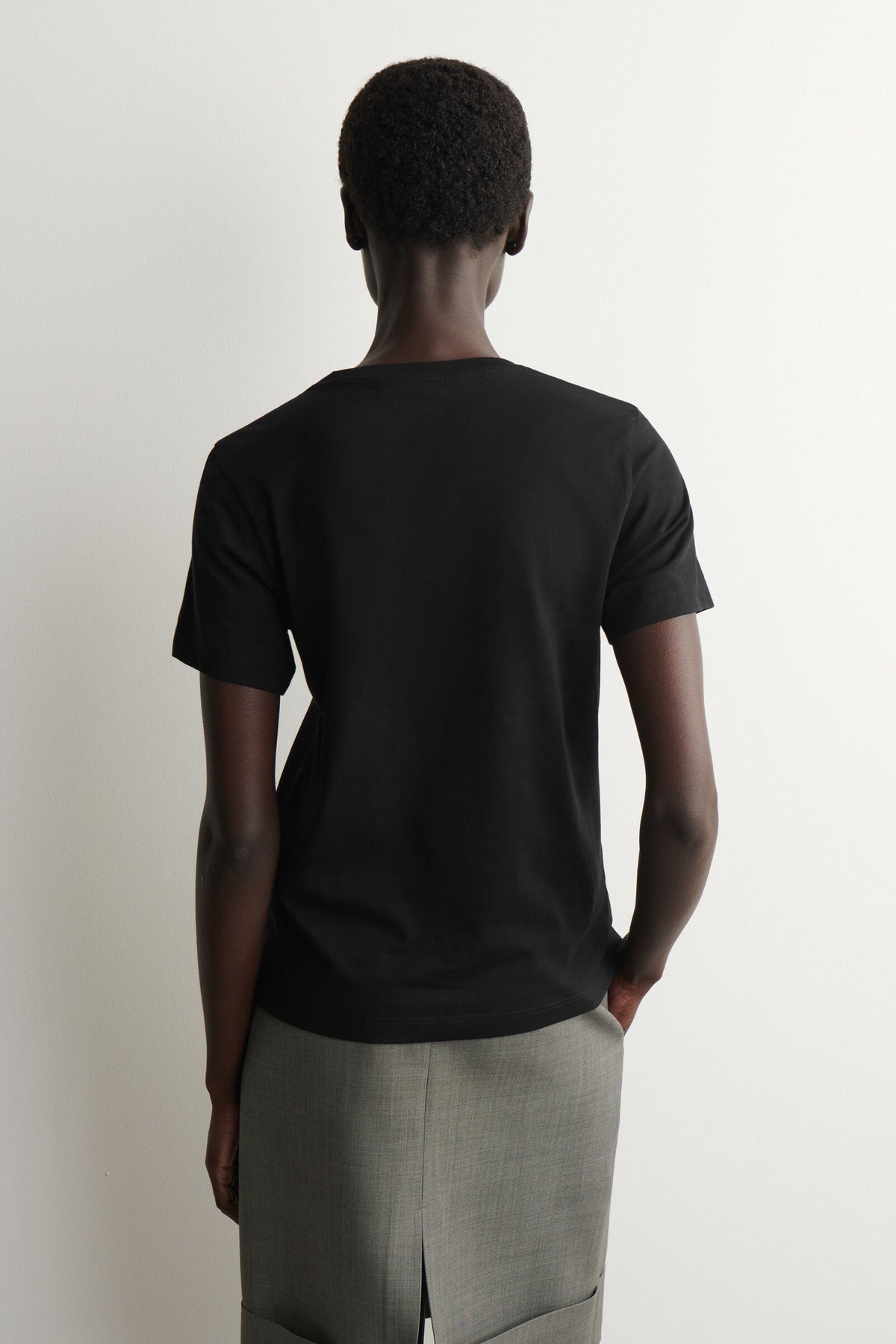CAMISETA DE ALGODÓN CON CUELLO REDONDO - NEGRO