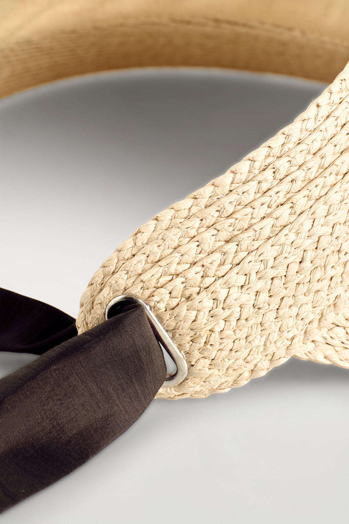 VISERA DE PAJA - BEIGE | DescriptiveDetail