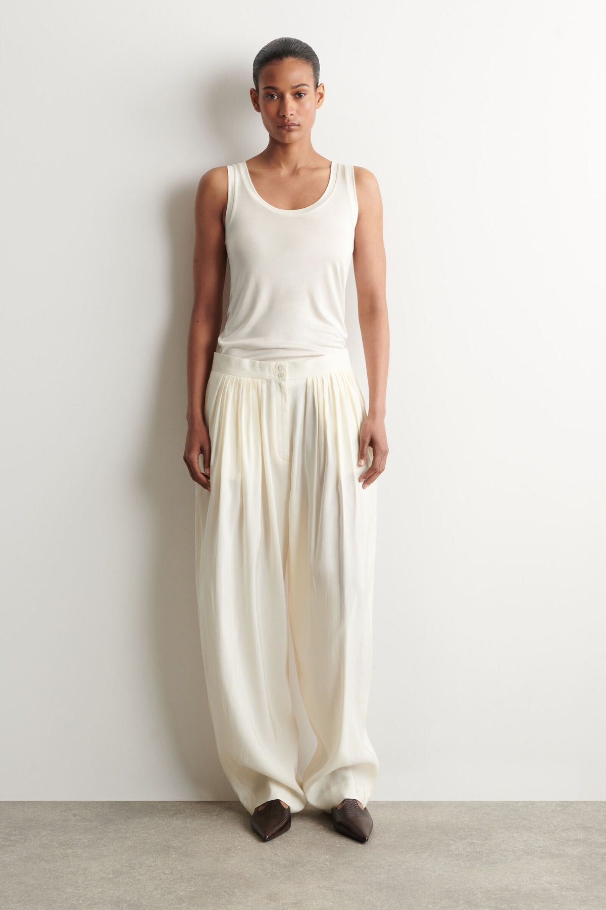 TANK TOP DE SEDA CON ESCOTE REDONDO - BLANCO