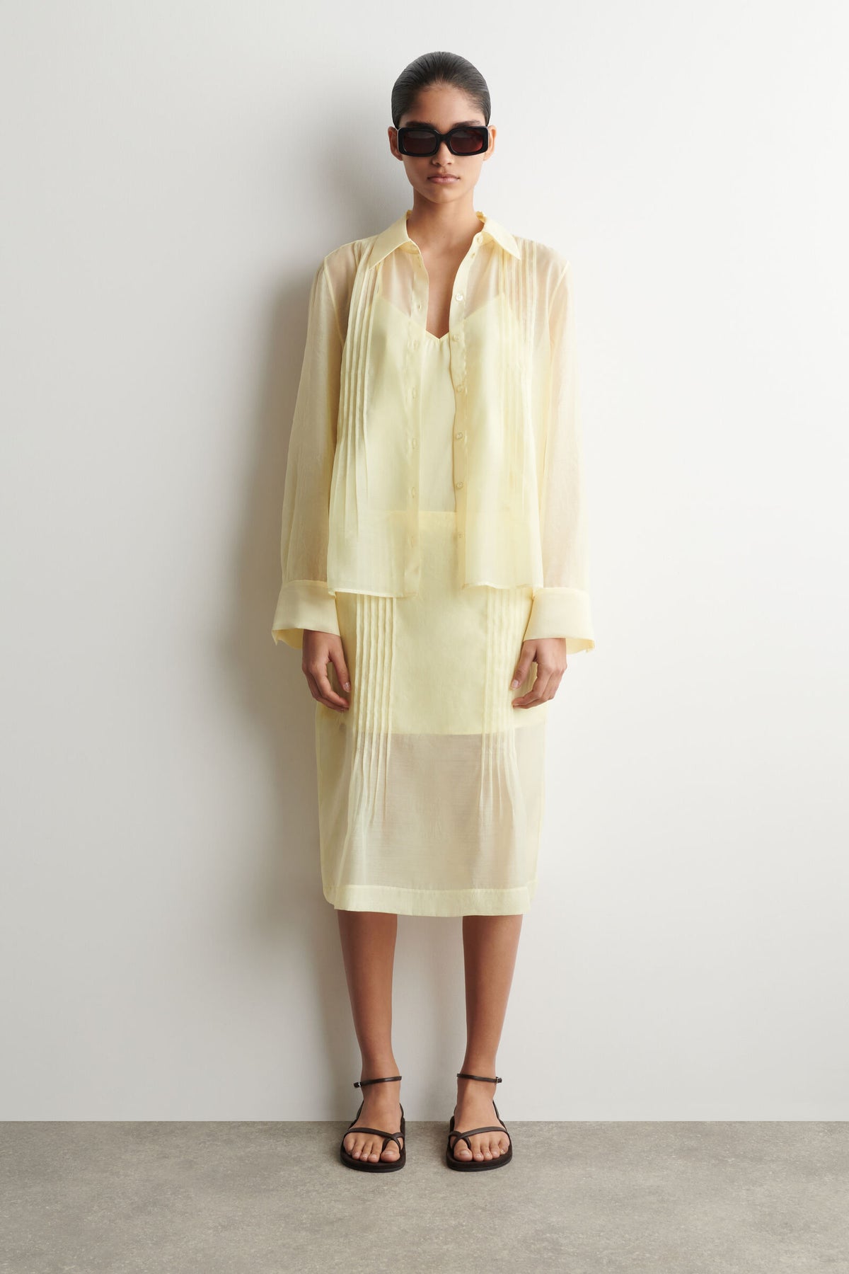 FALDA TRANSPARENTE CON PLISADO - AMARILLO