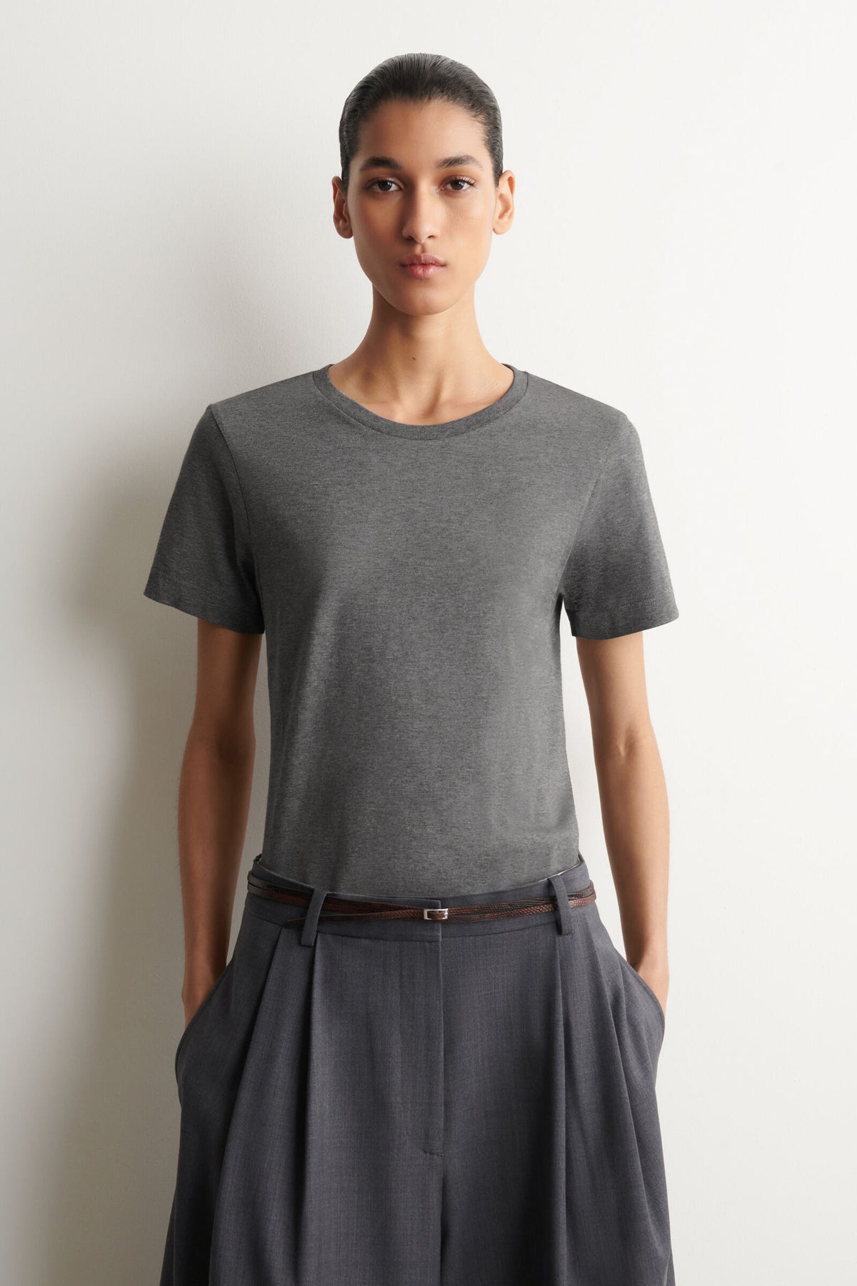 CAMISETA DE ALGODÓN CON CUELLO REDONDO - GRIS JASPEADO