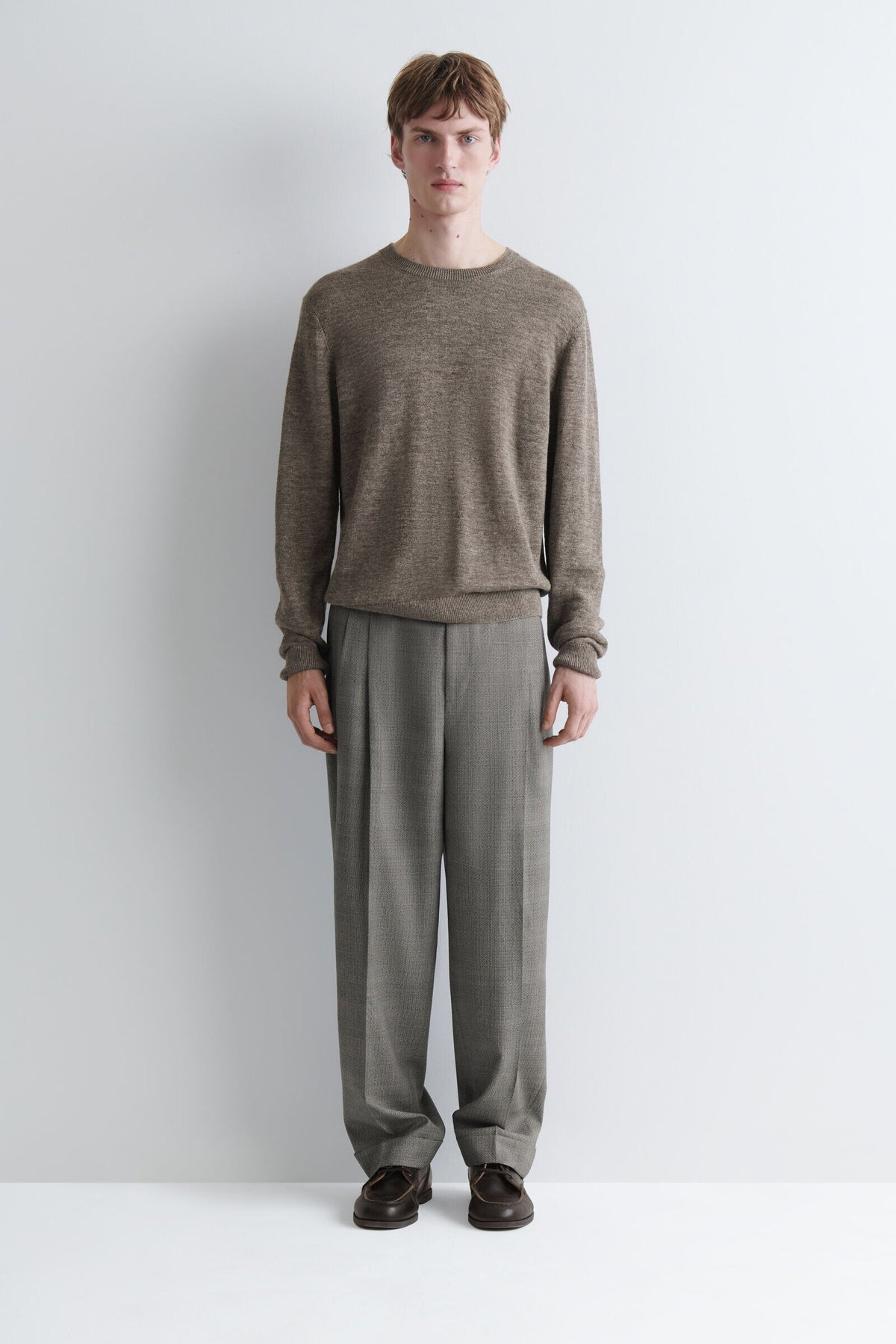PANTALONES TAPERED RELAJADOS DE LANA TEXTURIZADA A CUADROS - BEIGE / CUADROS