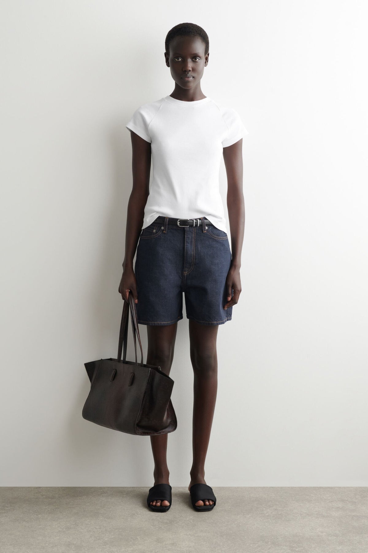 SHORTS DE MEZCLILLA DE CINTURA ALTA - AZUL OSCURO - StillMedia/Lookbook