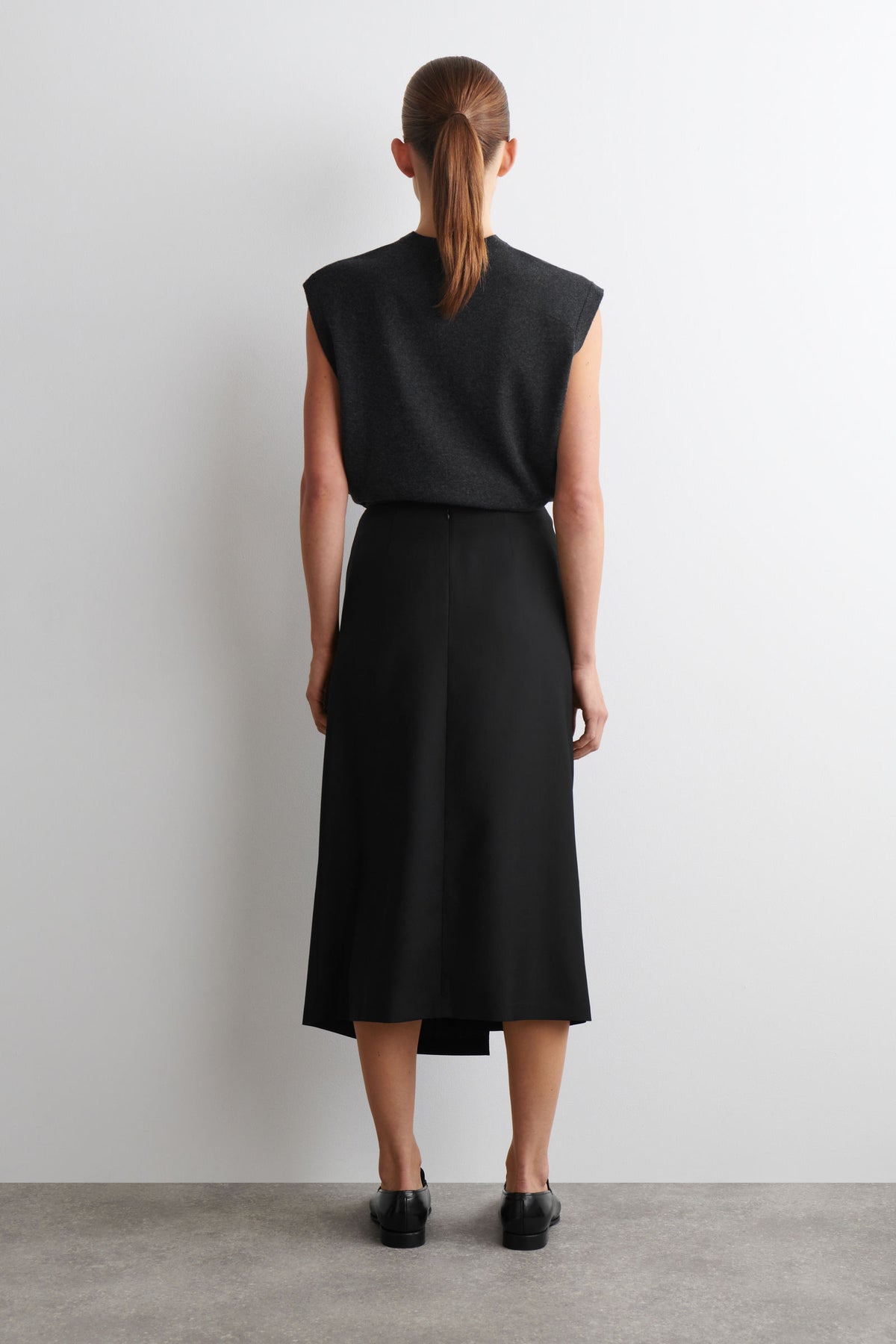 FALDA MIDI DE LANA CON EFECTO ENVOLVENTE - NEGRO - StillMedia/Lookbook