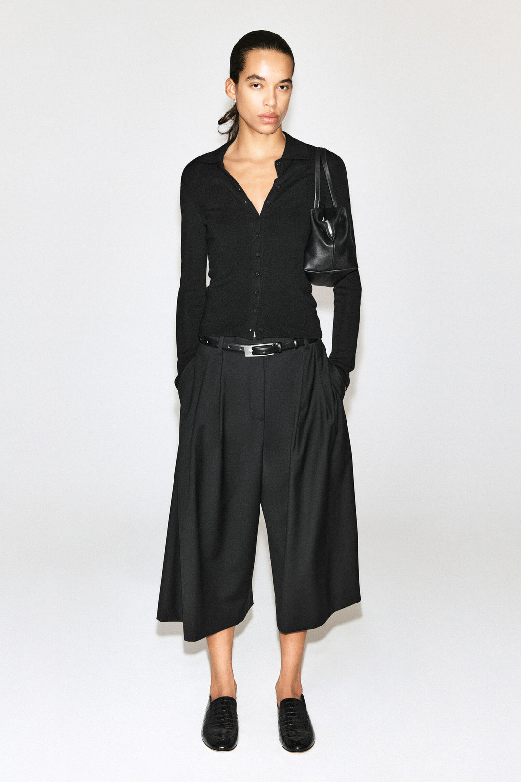 CAMISA DE LANA MERINO SIN COSTURAS - NEGRO