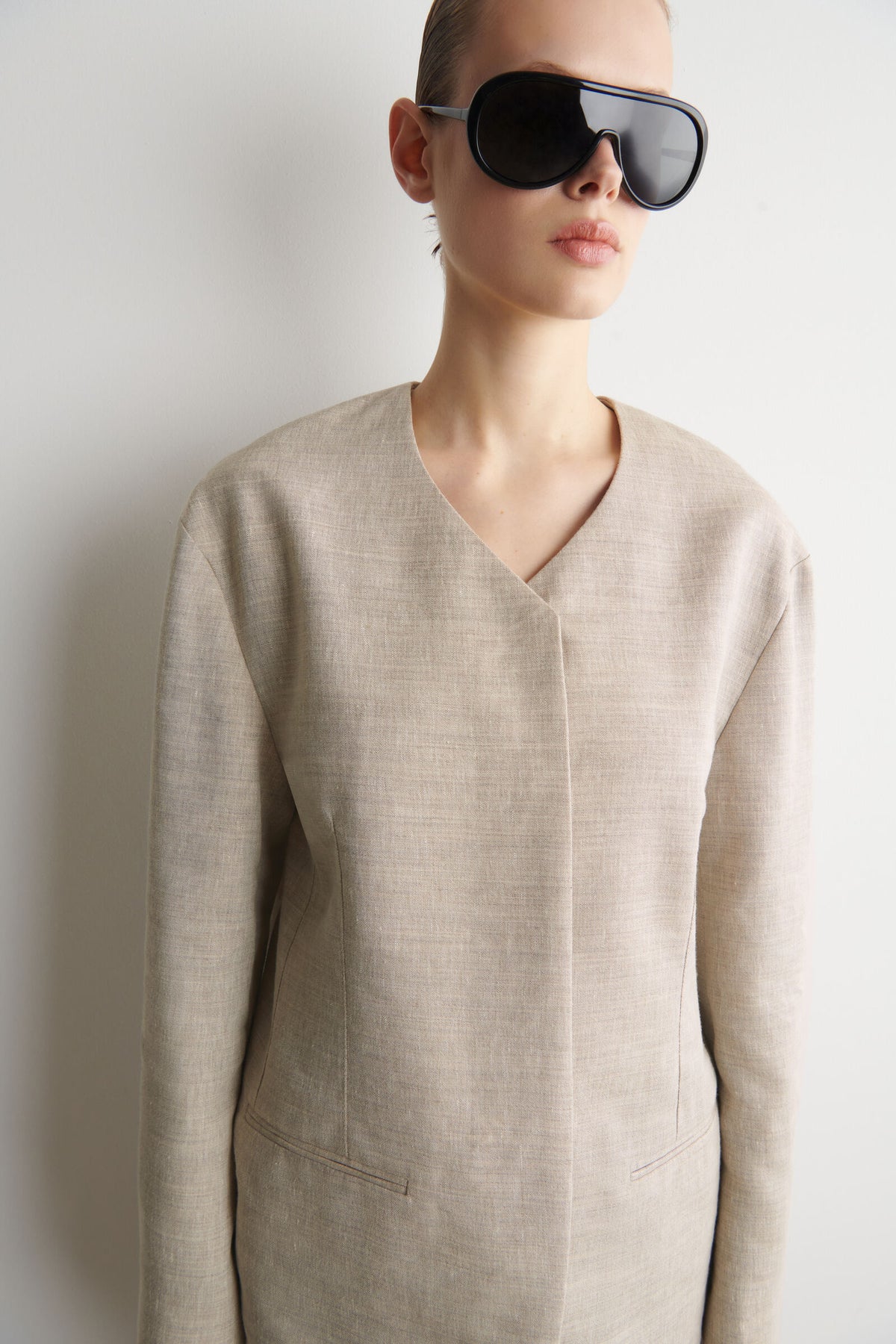 SACO DE LINO ESTRUCTURADO SIN CUELLO - BEIGE JASPEADO - StillMedia/Lookbook