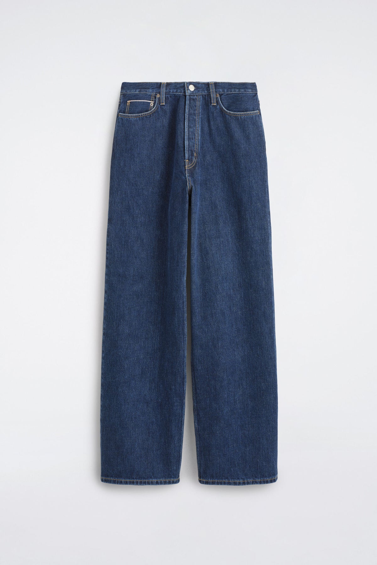 JEANS SELVEDGE DE CORTE SUELTO Y PIERNA ANCHA - AZUL OSCURO | DescriptiveStillLife