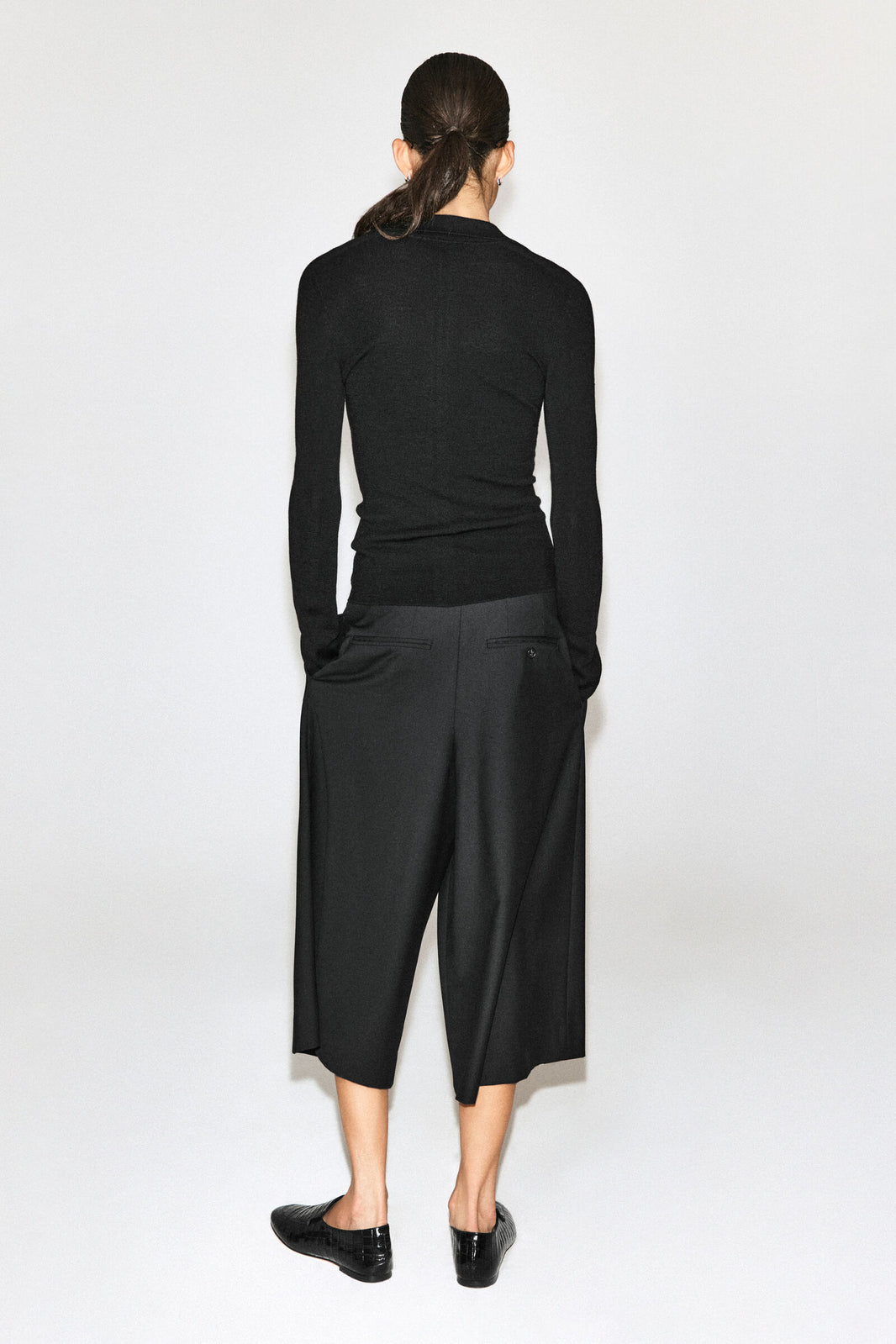 CAMISA DE LANA MERINO SIN COSTURAS - NEGRO