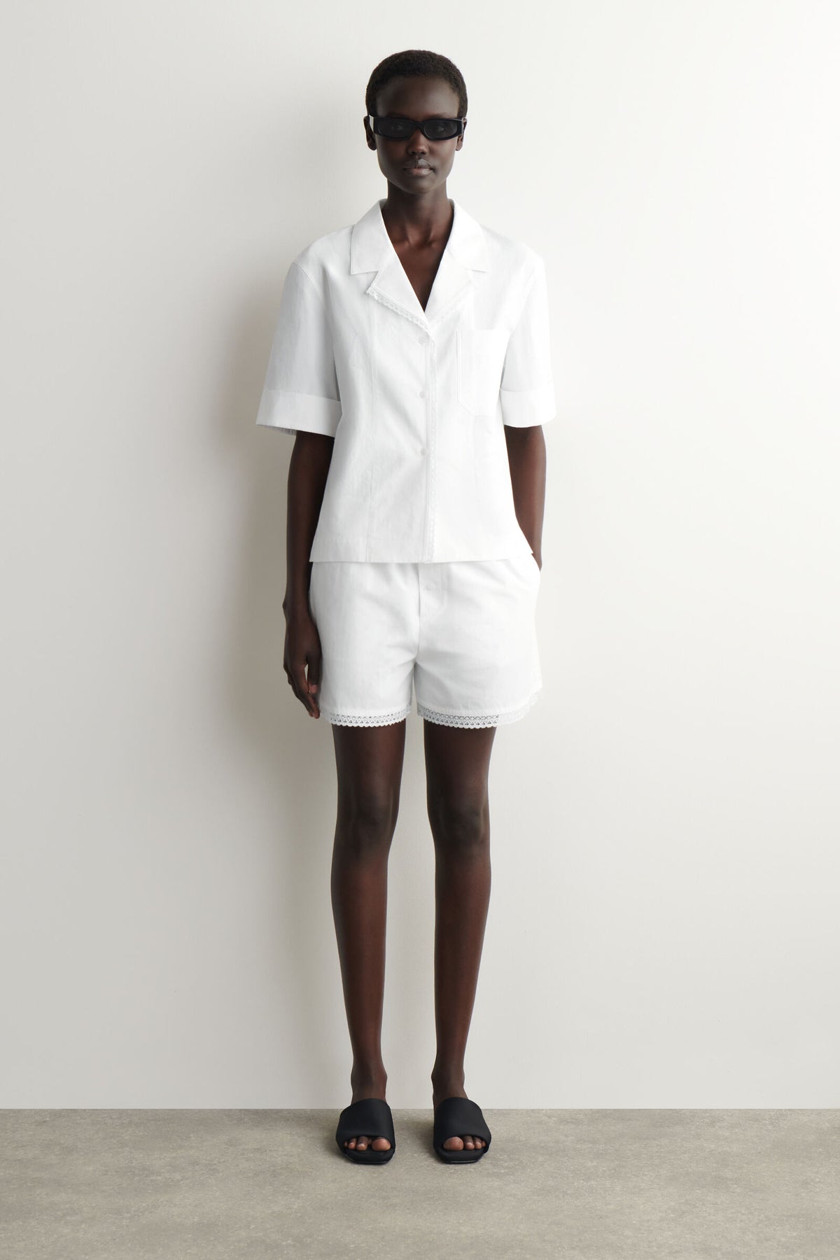 CAMISA DE RESORT CON ENCAJE - BLANCO