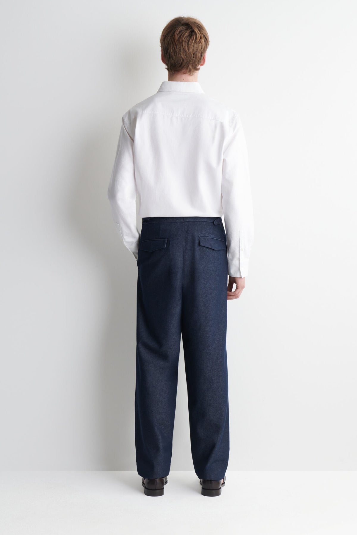 PANTALONES TAPERED DE AJUSTE RELAJADO CON EFECTO DENIM - ÍNDIGO
