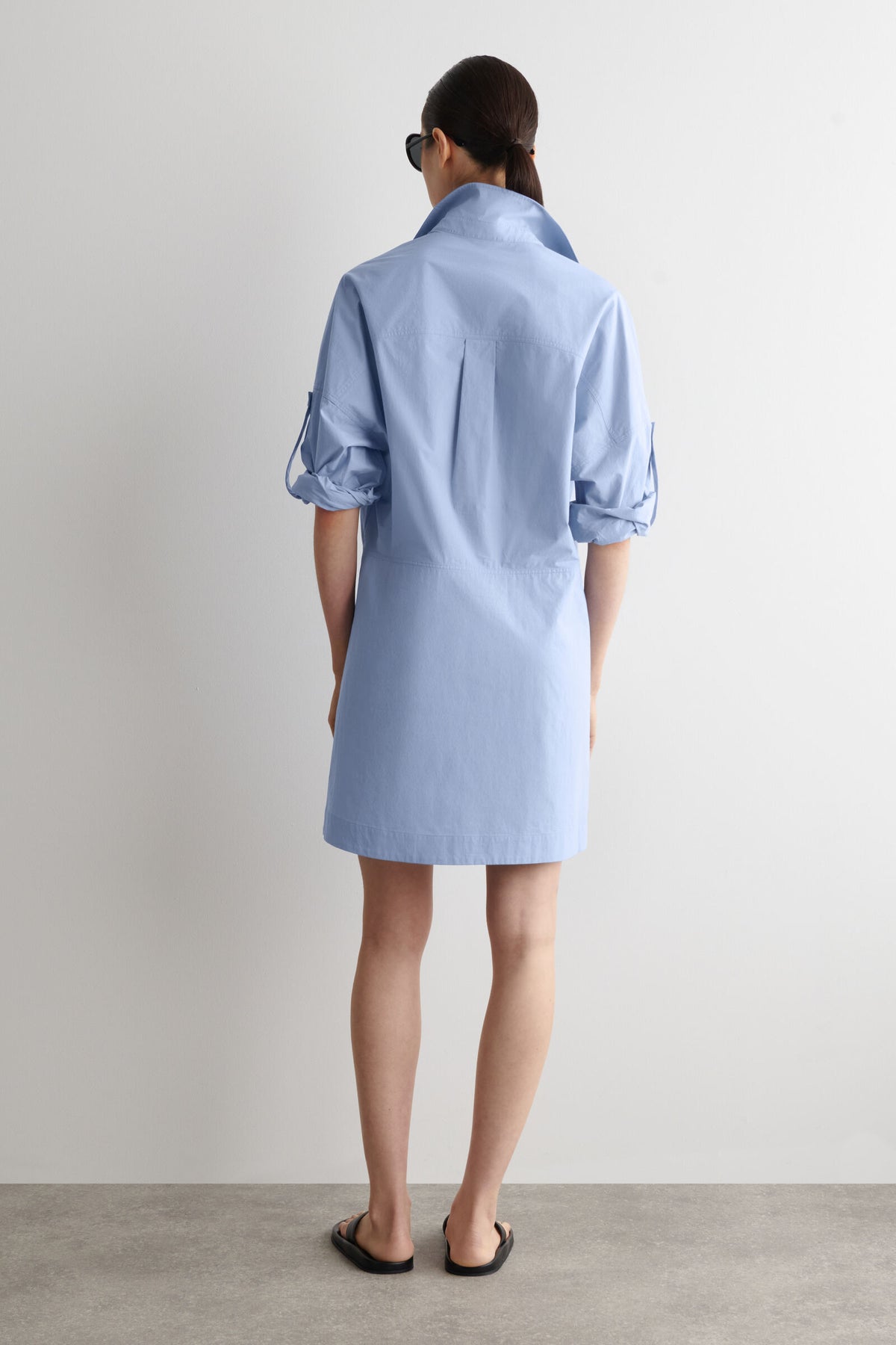 VESTIDO DE CAMISA DE ALGODÓN POPLÍN CON MANGAS CORTAS - AZUL