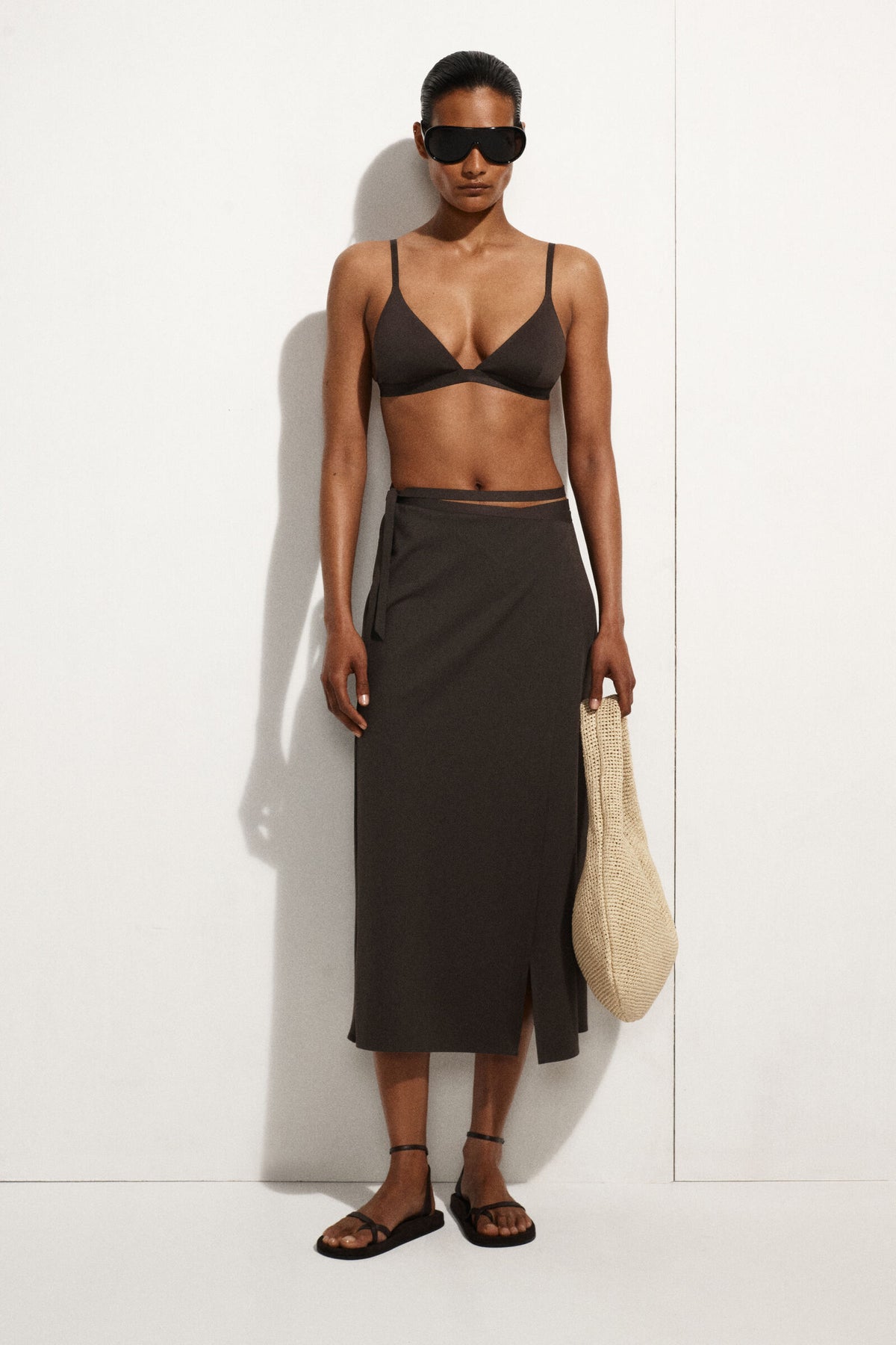 TOP DE BIKINI TRIANGULAR - MARRÓN OSCURO - StillMedia/Lookbook
