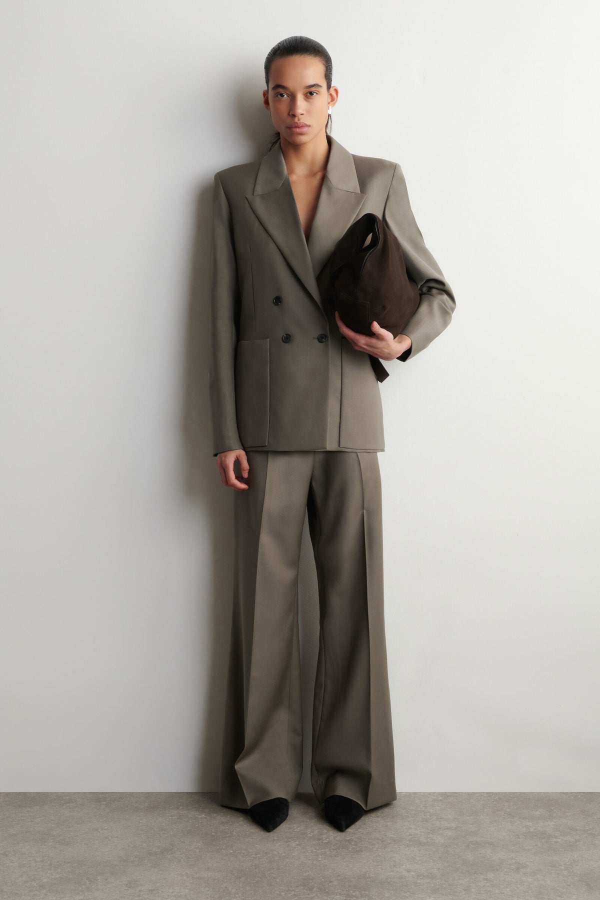 BLAZER DE LANA DE SARGA CON BOTONADURA CRUZADA - TAUPE - StillMedia/Lookbook