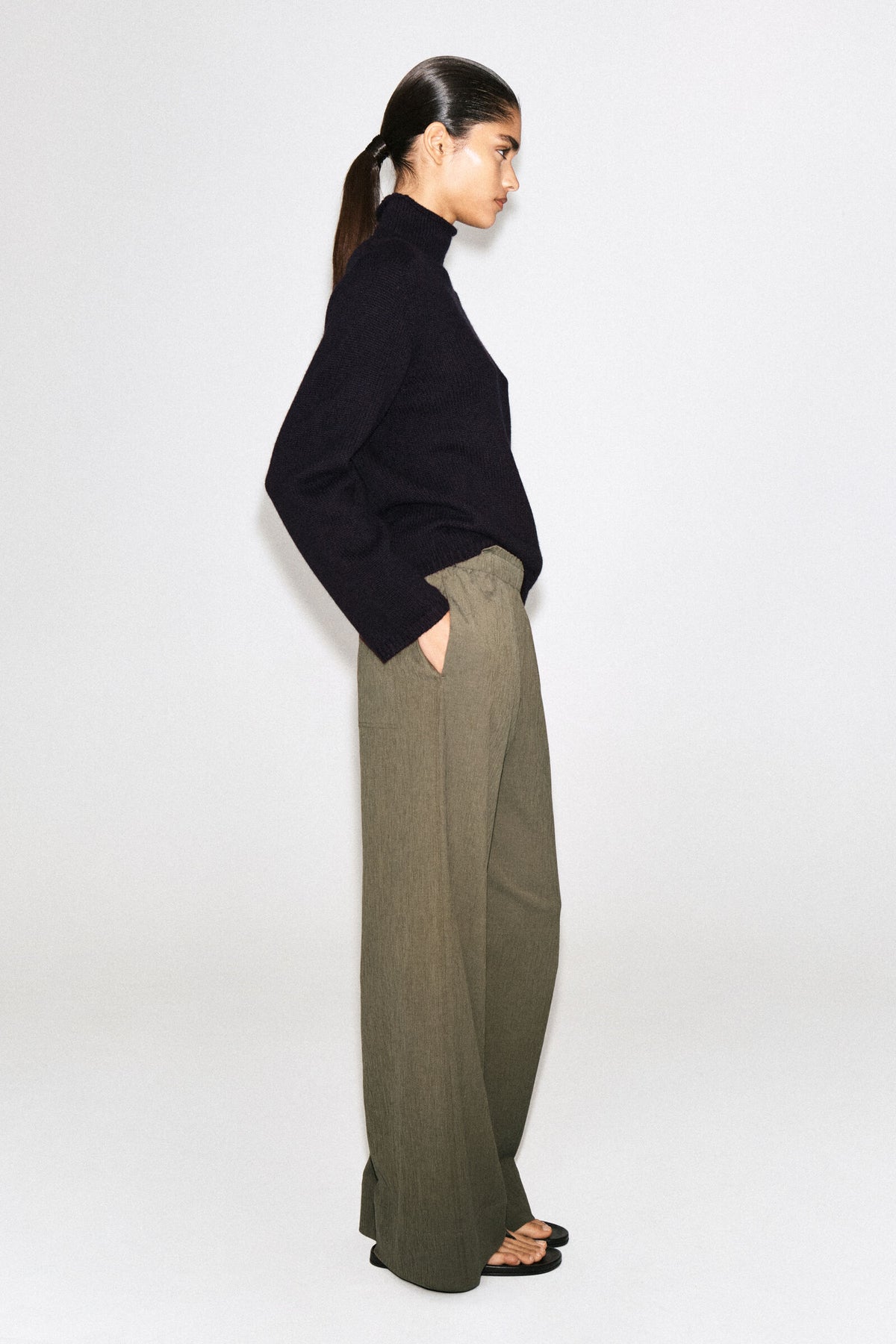 PANTALONES DE JERSEY ARRUGADO DE PIERNA ANCHA - MARRÓN CLARO