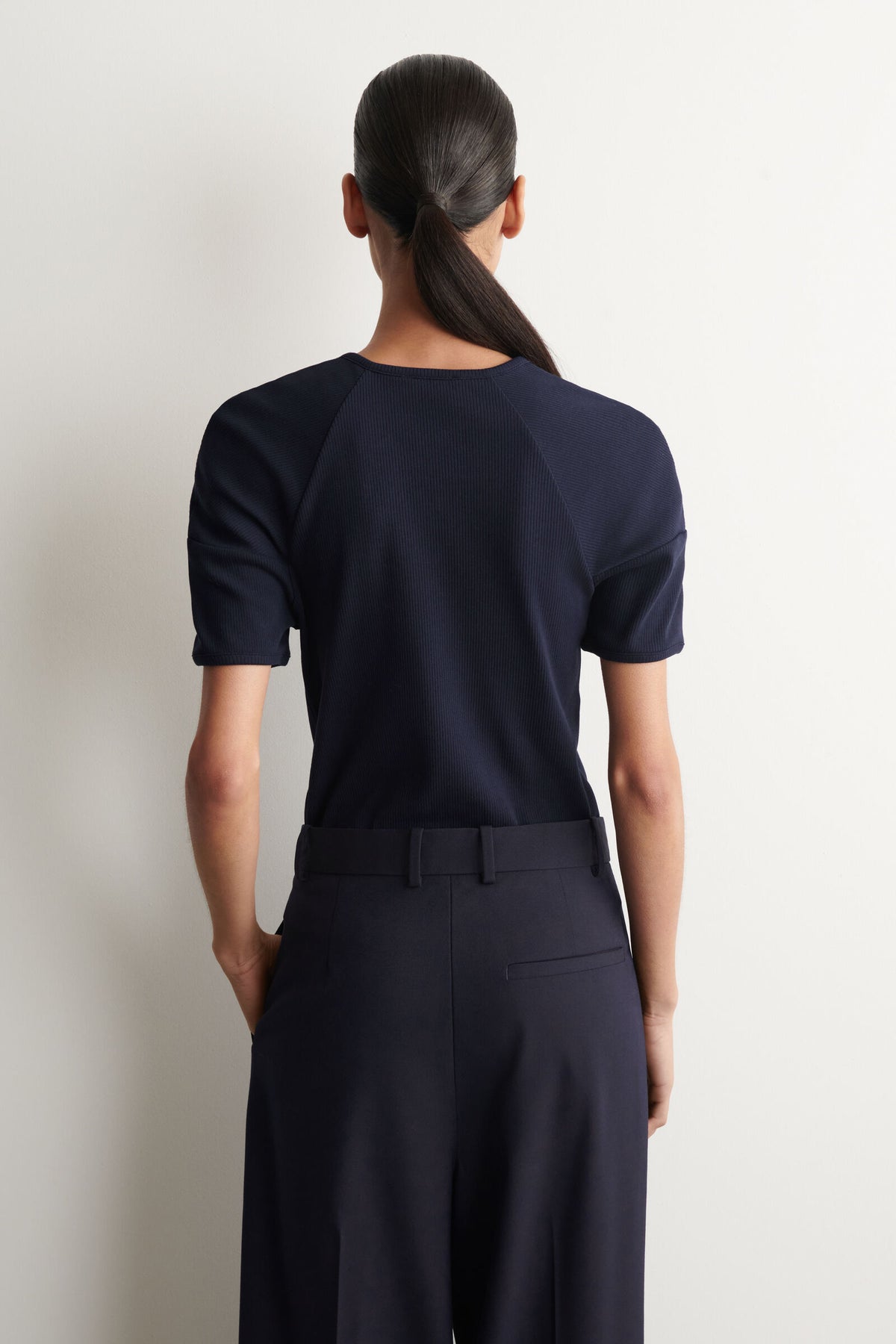 BLUSA HENLEY REDONDA DE JERSEY ACANALADO - AZUL MARINO - StillMedia/Lookbook