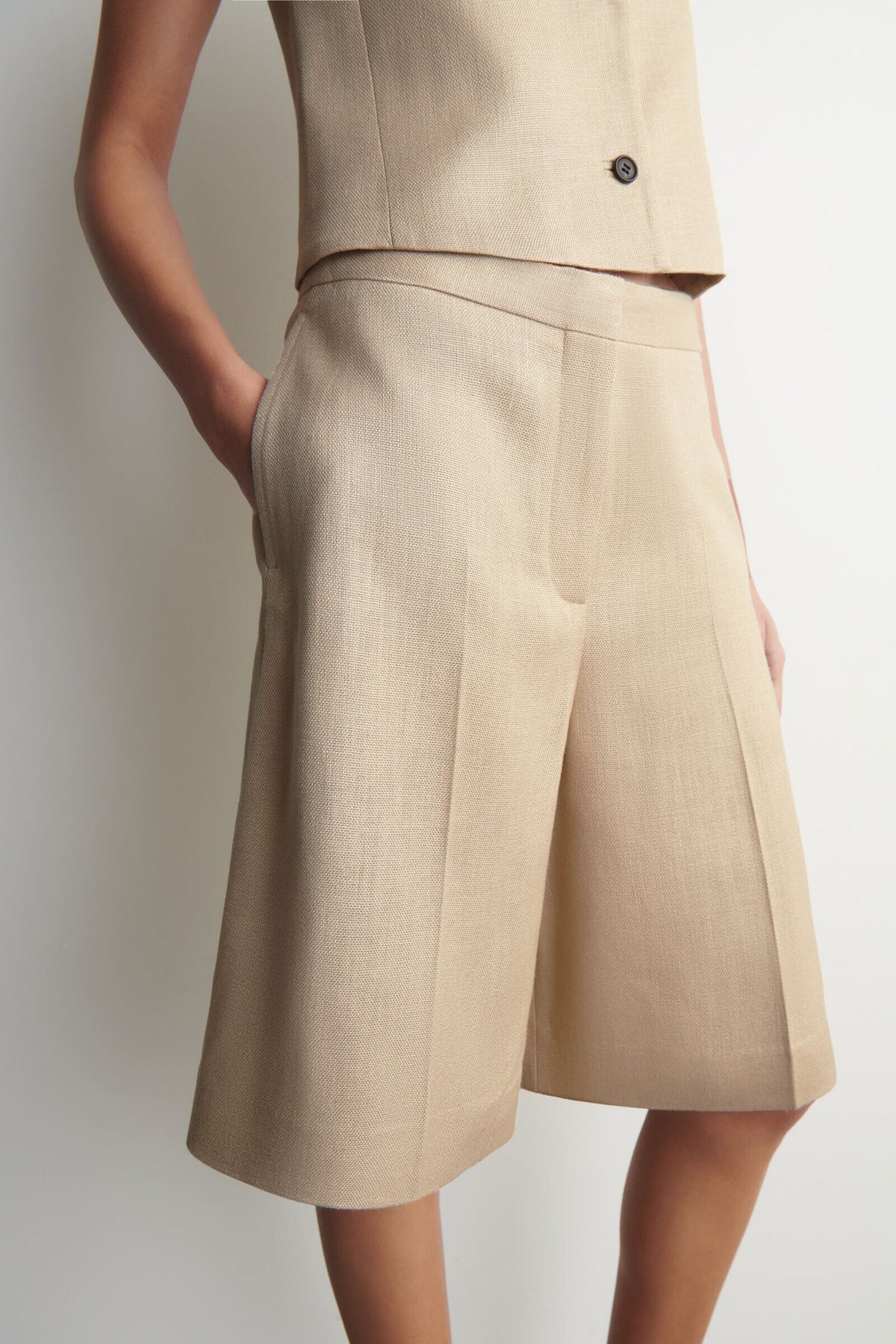 SHORTS SASTRE LARGOS  - BEIGE - StillMedia/Lookbook