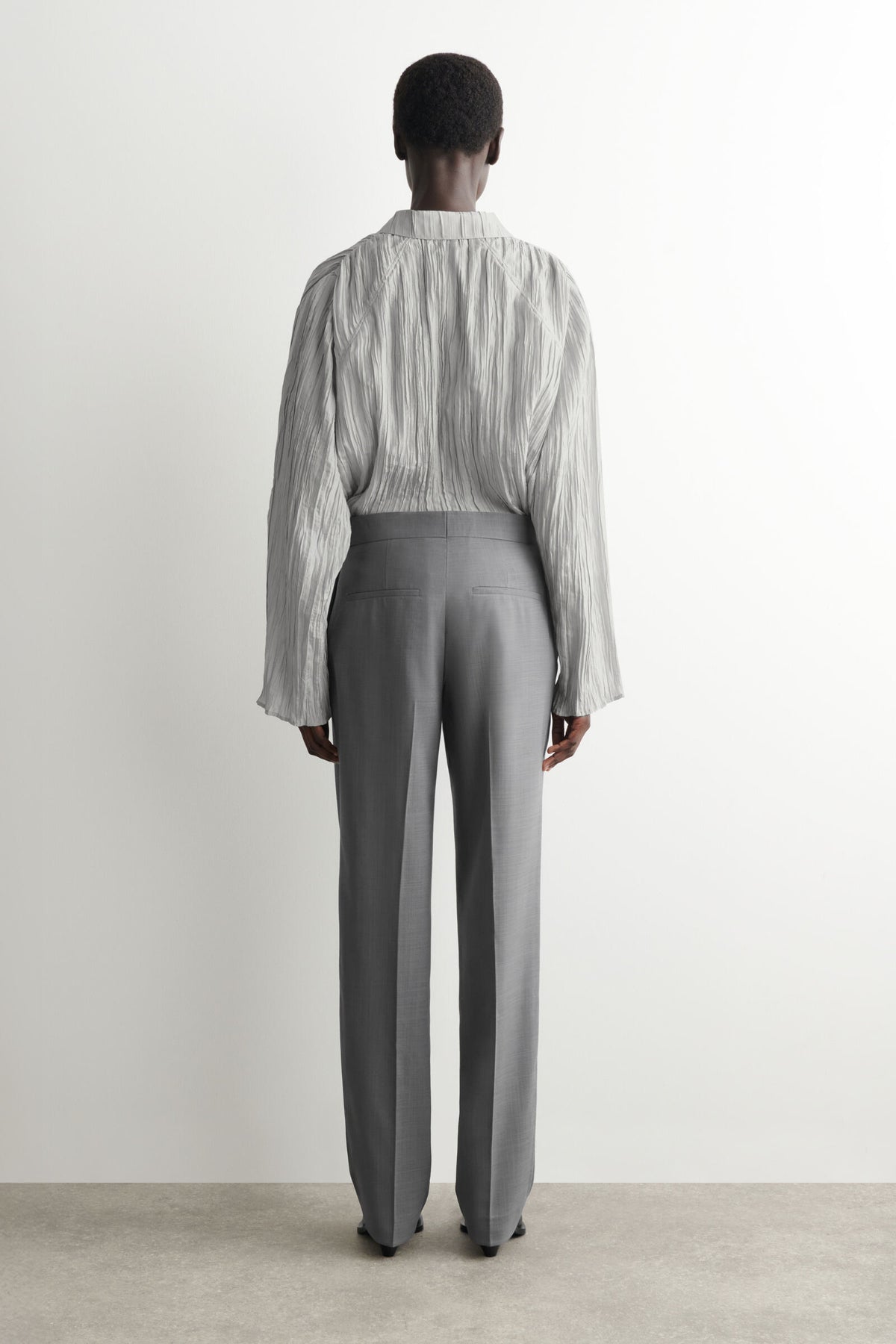 PANTALONES DE LANA A LA MEDIDA DE PIERNA RECTA - GRAFITO - StillMedia/Lookbook