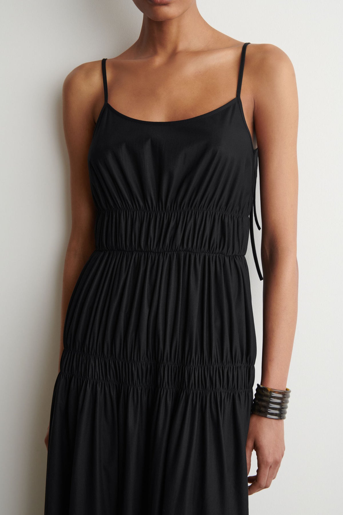 VESTIDO MIDI DE JERSEY RECOGIDO - NEGRO
