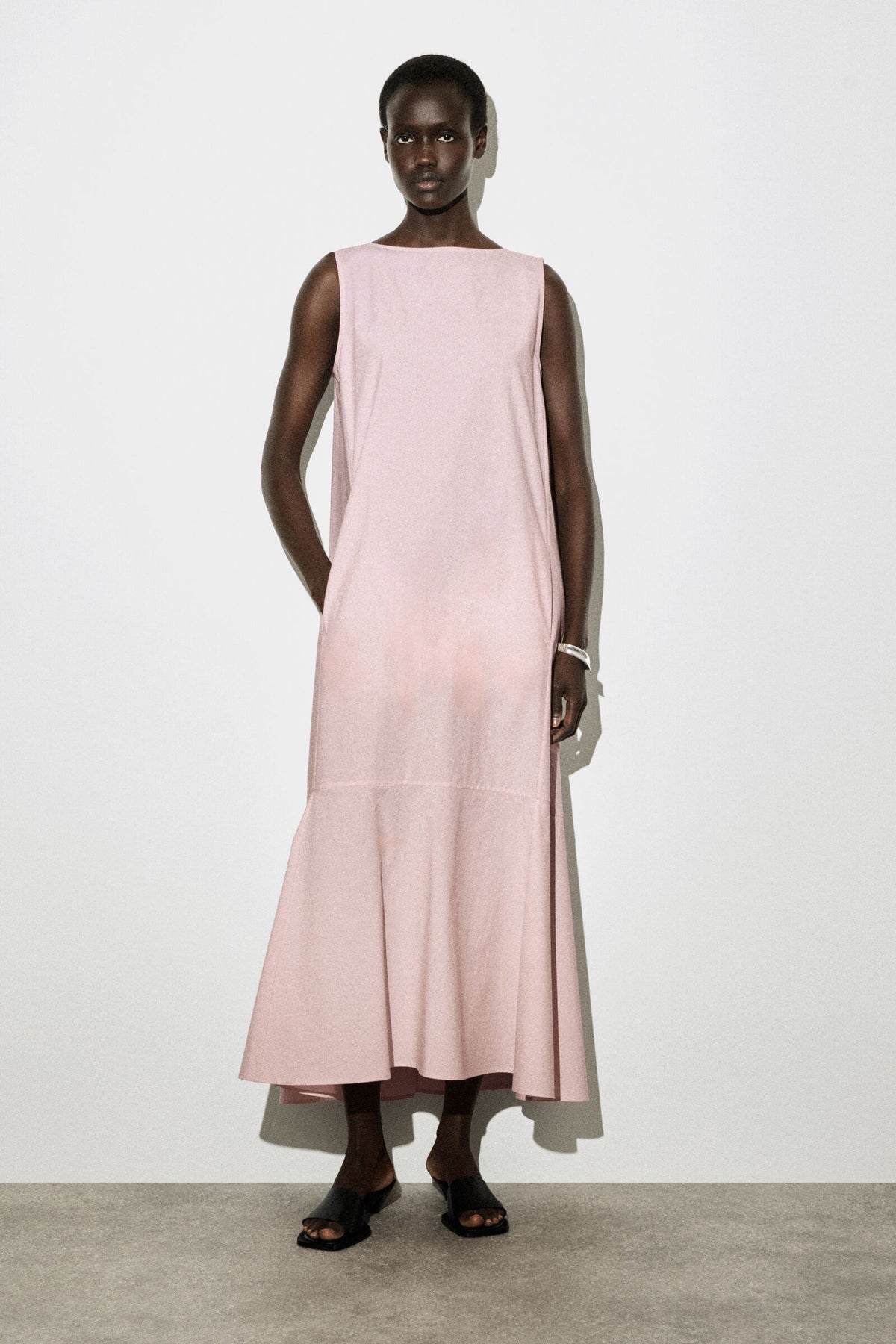 VESTIDO MIDI DE ALGODÓN CON DOBLADILLO CAÍDO - ROSA CLARO - StillMedia/Lookbook