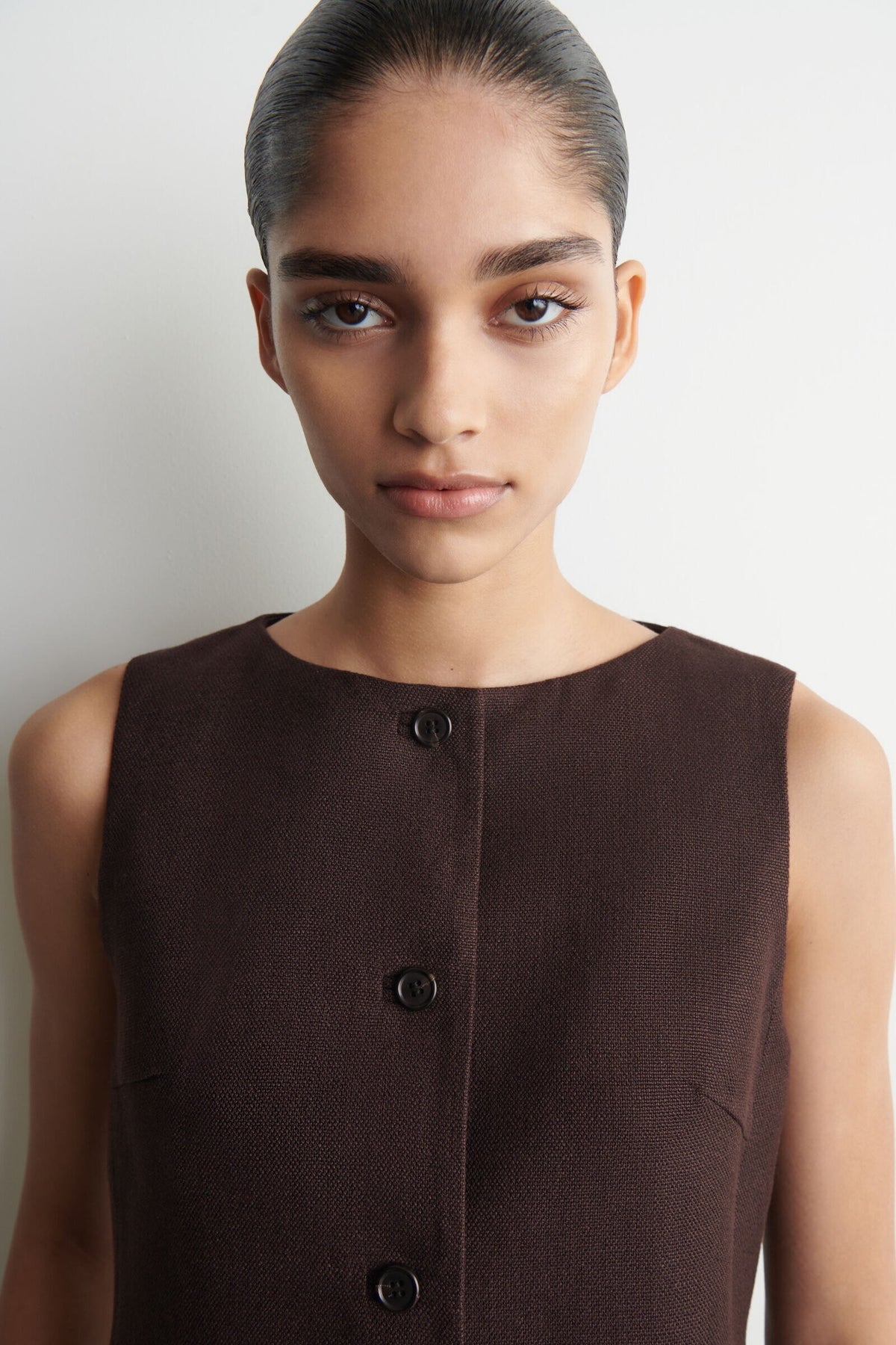 CHALECO SASTRE - MARRÓN - StillMedia/Lookbook