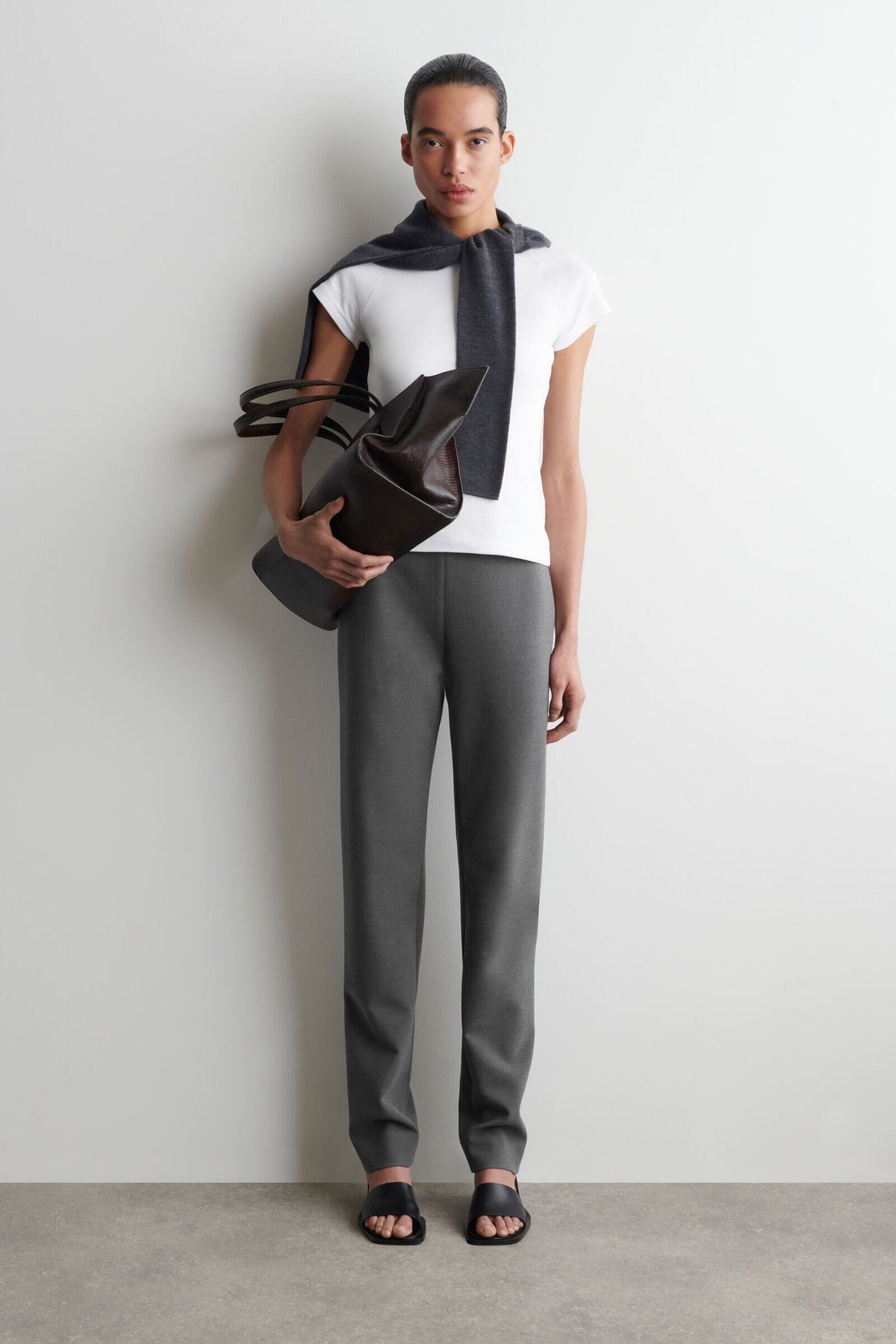 PANTALONES SLIM DE PIERNA RECTA - GRIS - StillMedia/Lookbook