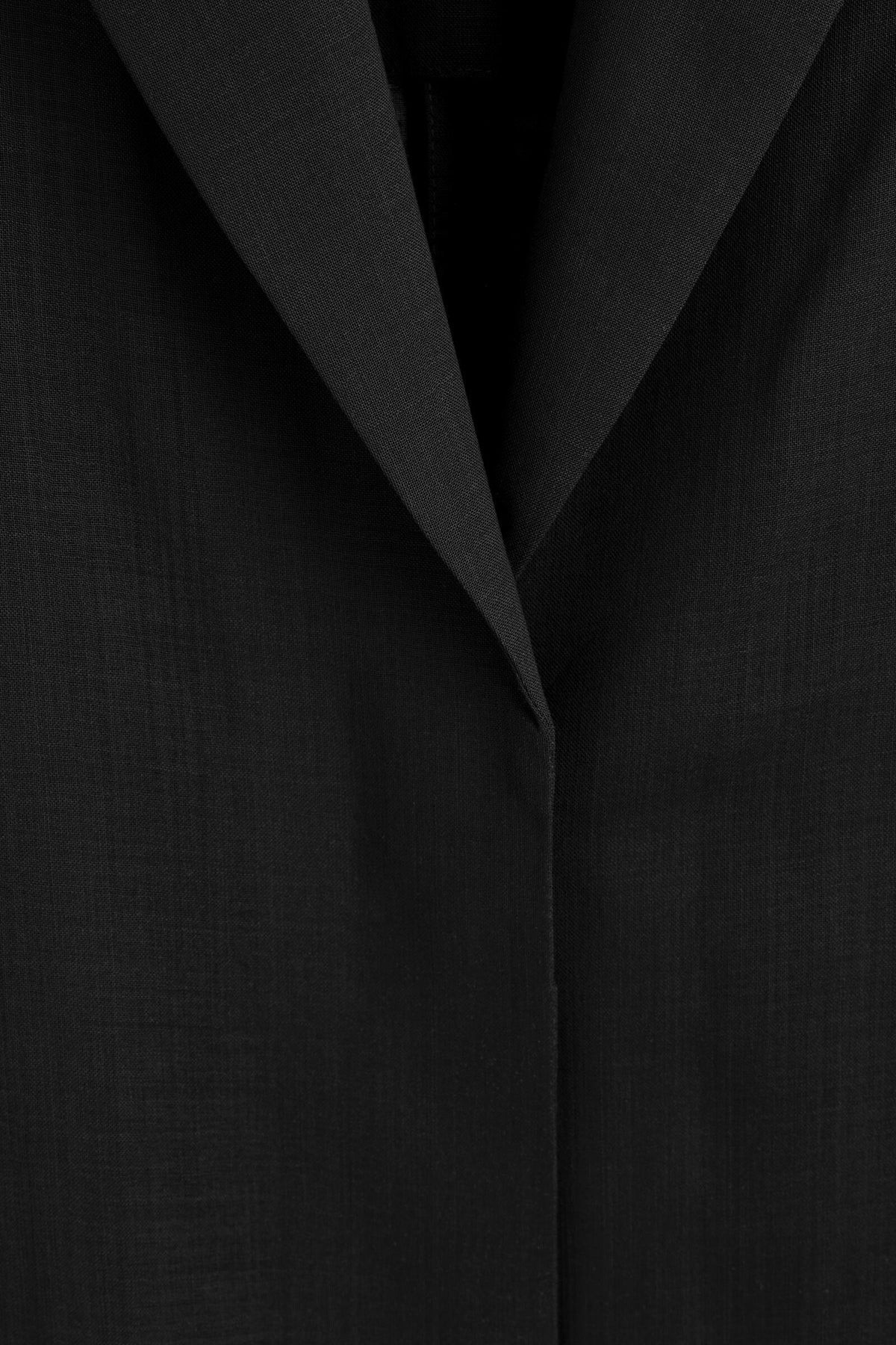 BLAZER DE VOILE DE LANA FLUIDA - NEGRO | DescriptiveDetail