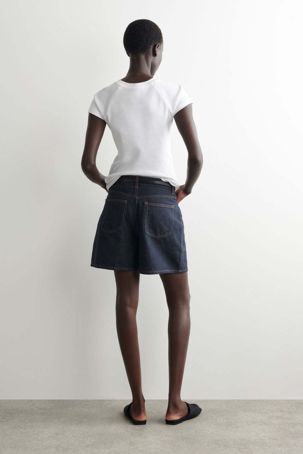SHORTS DE MEZCLILLA DE CINTURA ALTA - AZUL OSCURO