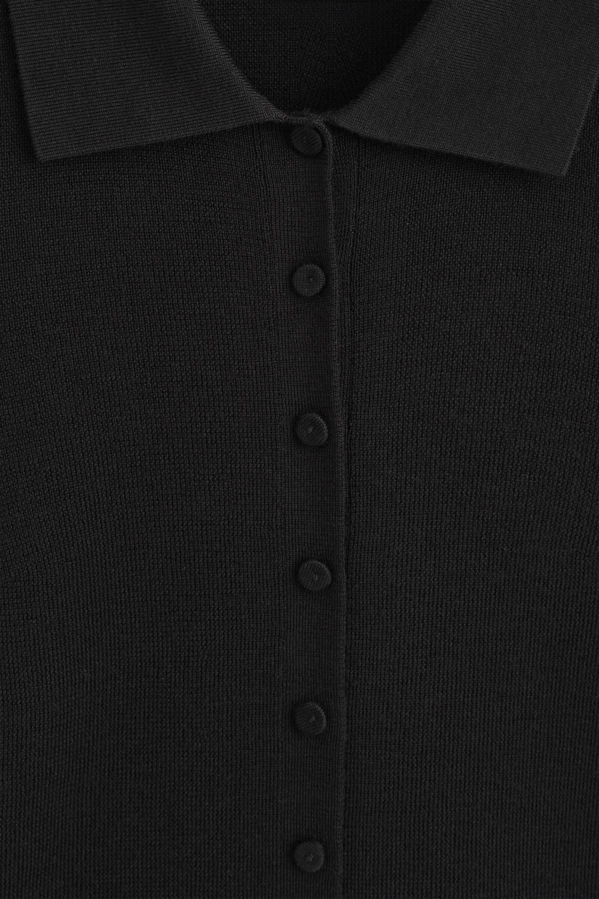 CAMISA DE LANA MERINO SIN COSTURAS - NEGRO | DescriptiveDetail