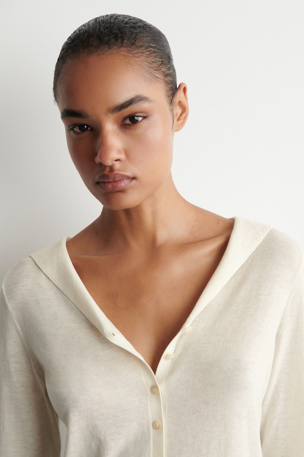 CAMISA DE ALGODÓN Y SEDA TEJIDA CON CUELLO DE MARINERO - CREMA