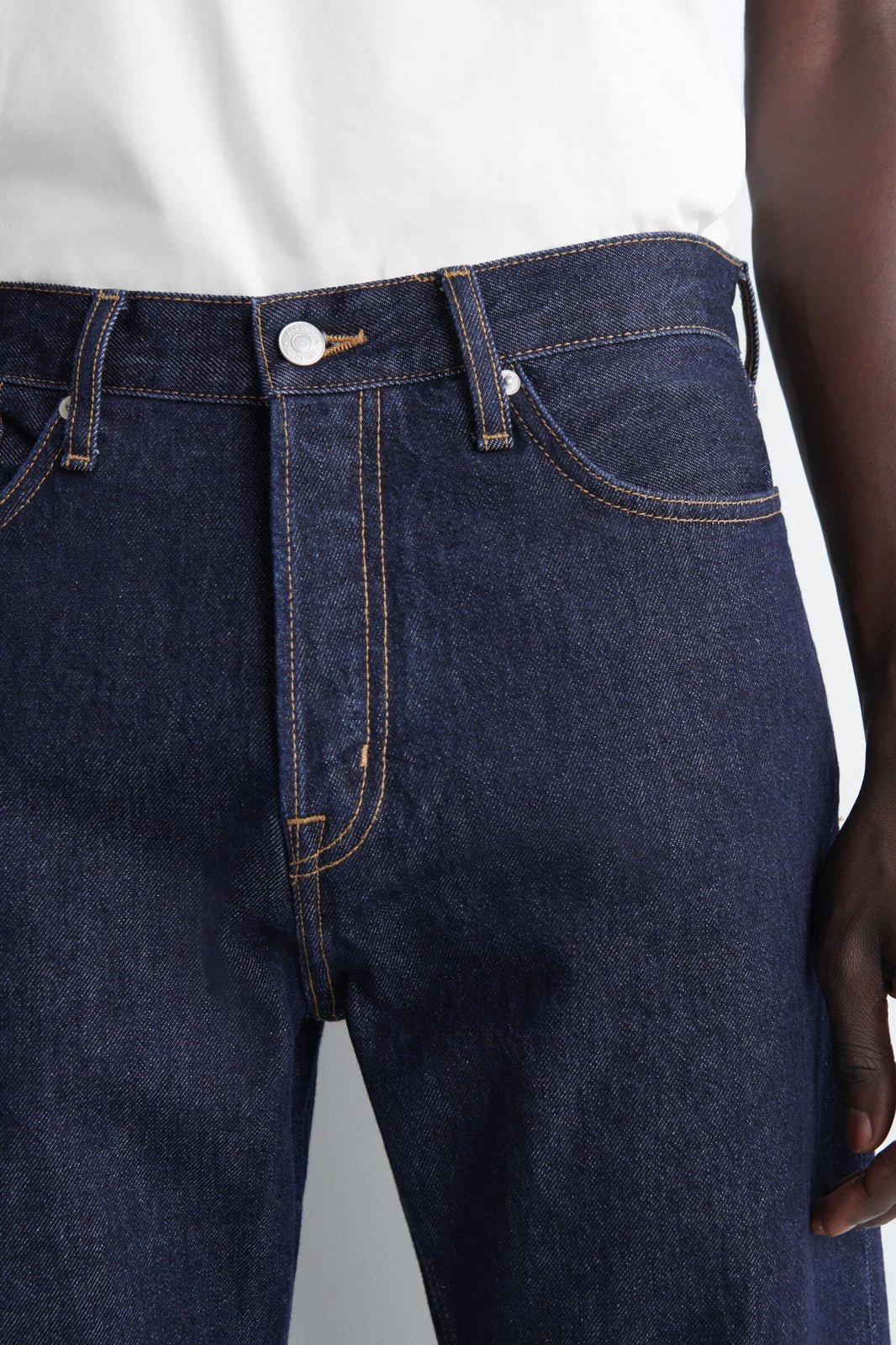 JEANS SIGNATURE DE CORTE REGULAR Y PIERNA RECTA - AZUL OSCURO