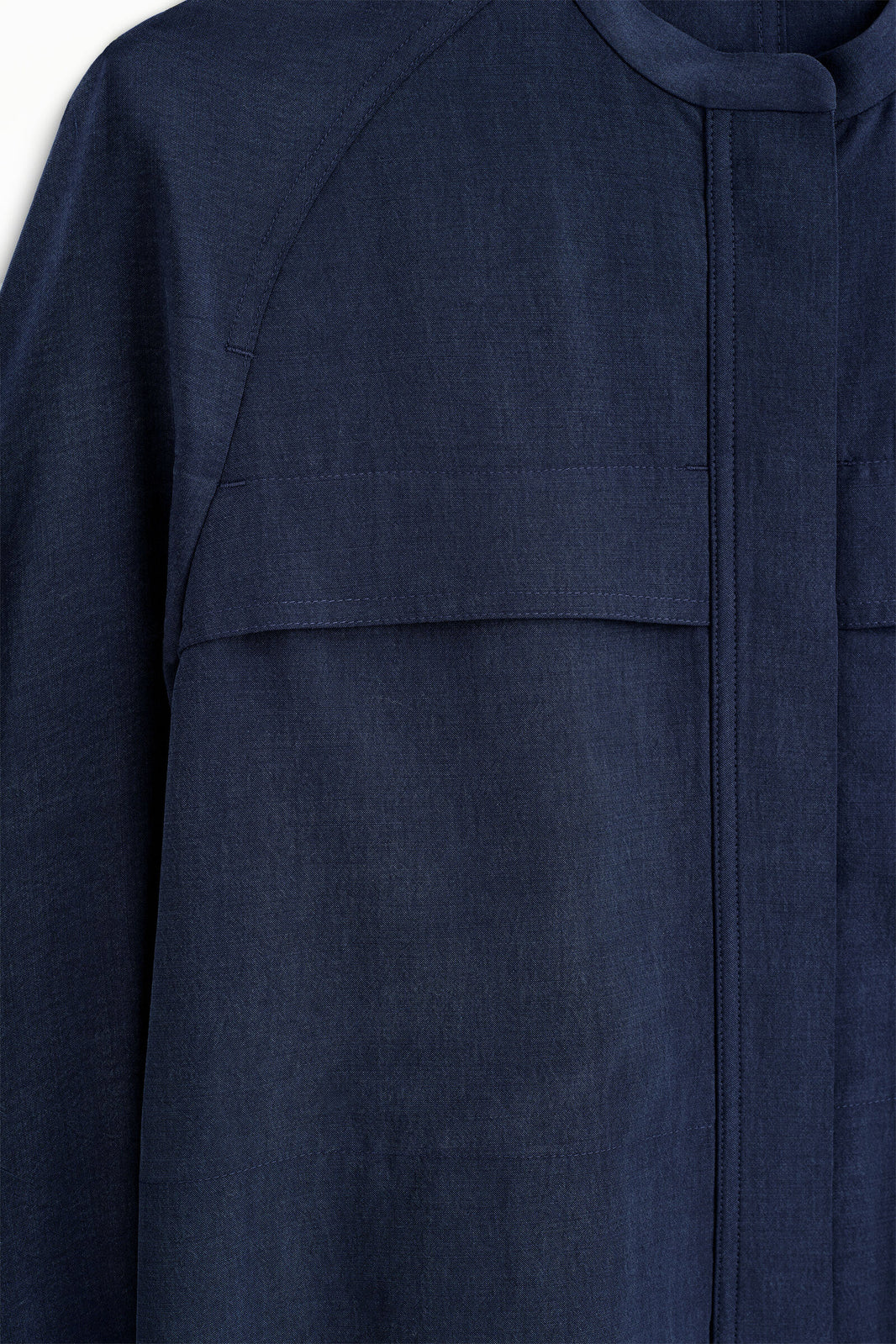CAMISA UTILITY FLUIDA - MARINO | DescriptiveDetail