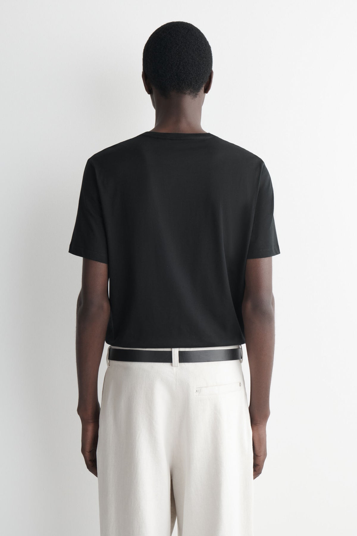 CAMISETA DE ALGODÓN CON CUELLO REDONDO - NEGRO