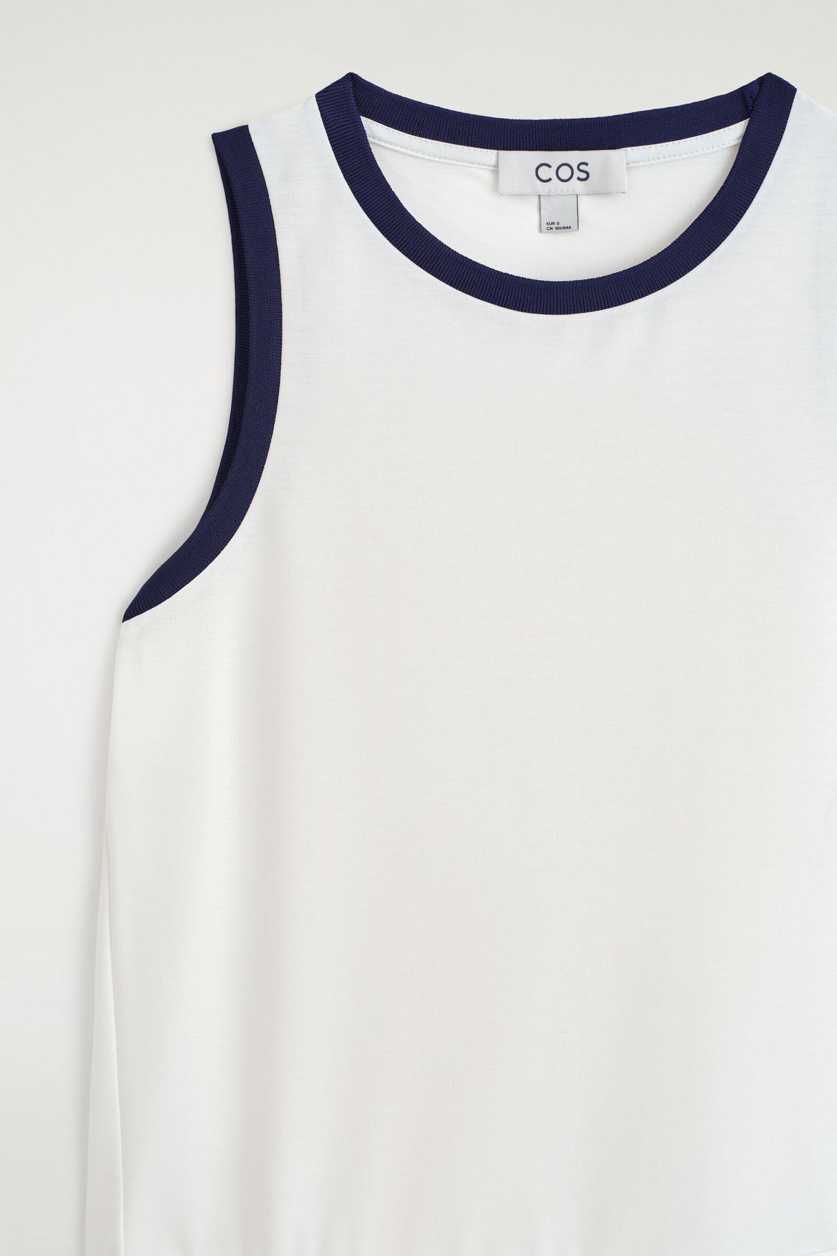 VESTIDO MIDI SIN MANGAS CON PANELES - BLANCO / MARINO | DescriptiveDetail