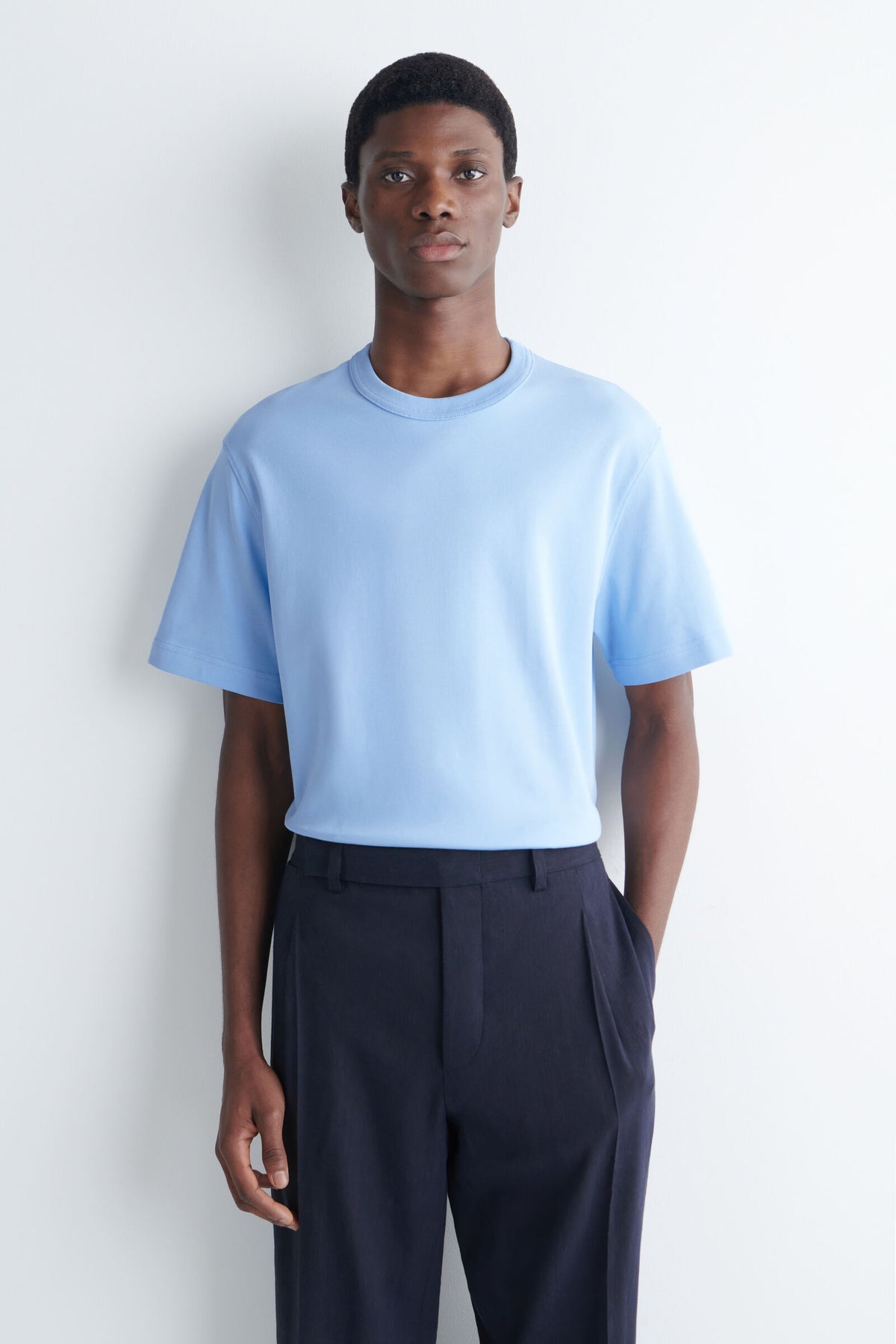 CAMISETA DE ALGODÓN ENTRELAZADO CON CUELLO REDONDO - AZUL CLARO