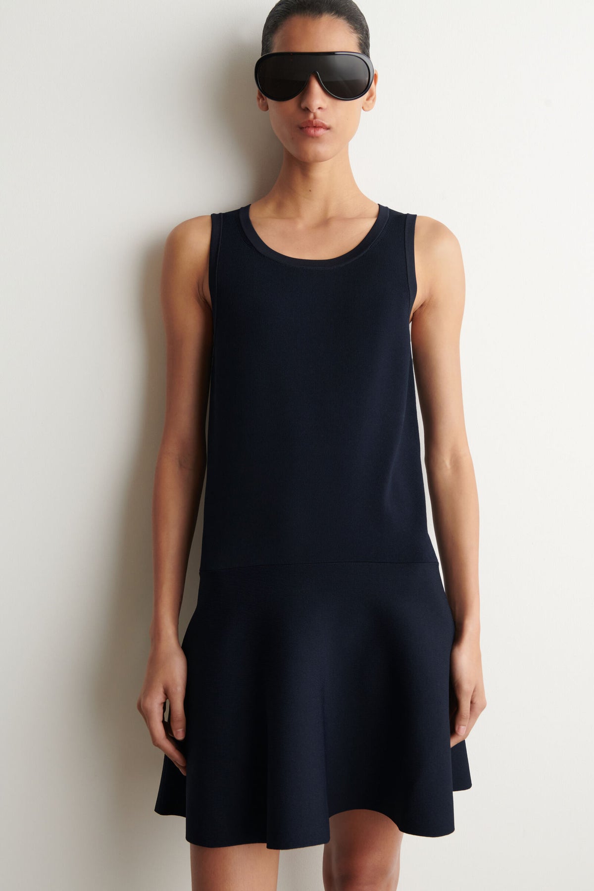 VESTIDO MINI TEJIDO ACAMPANADO - AZUL MARINO