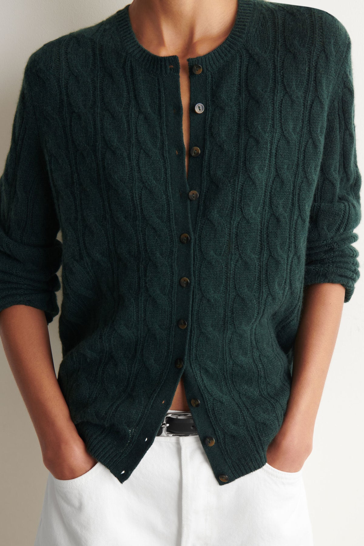 CÁRDIGAN DE CASHMERE DE PUNTO TRENZADO - VERDE OSCURO