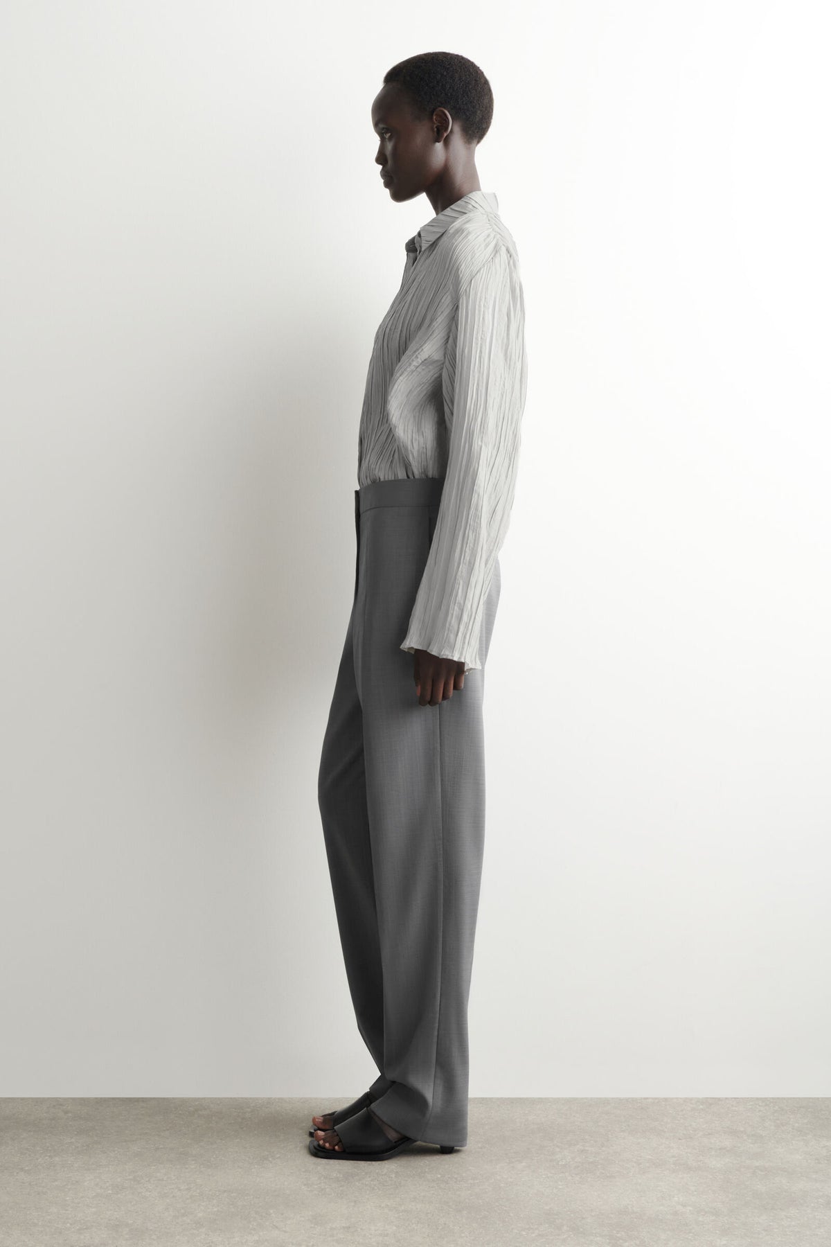 PANTALONES DE LANA A LA MEDIDA DE PIERNA RECTA - GRAFITO - StillMedia/Lookbook