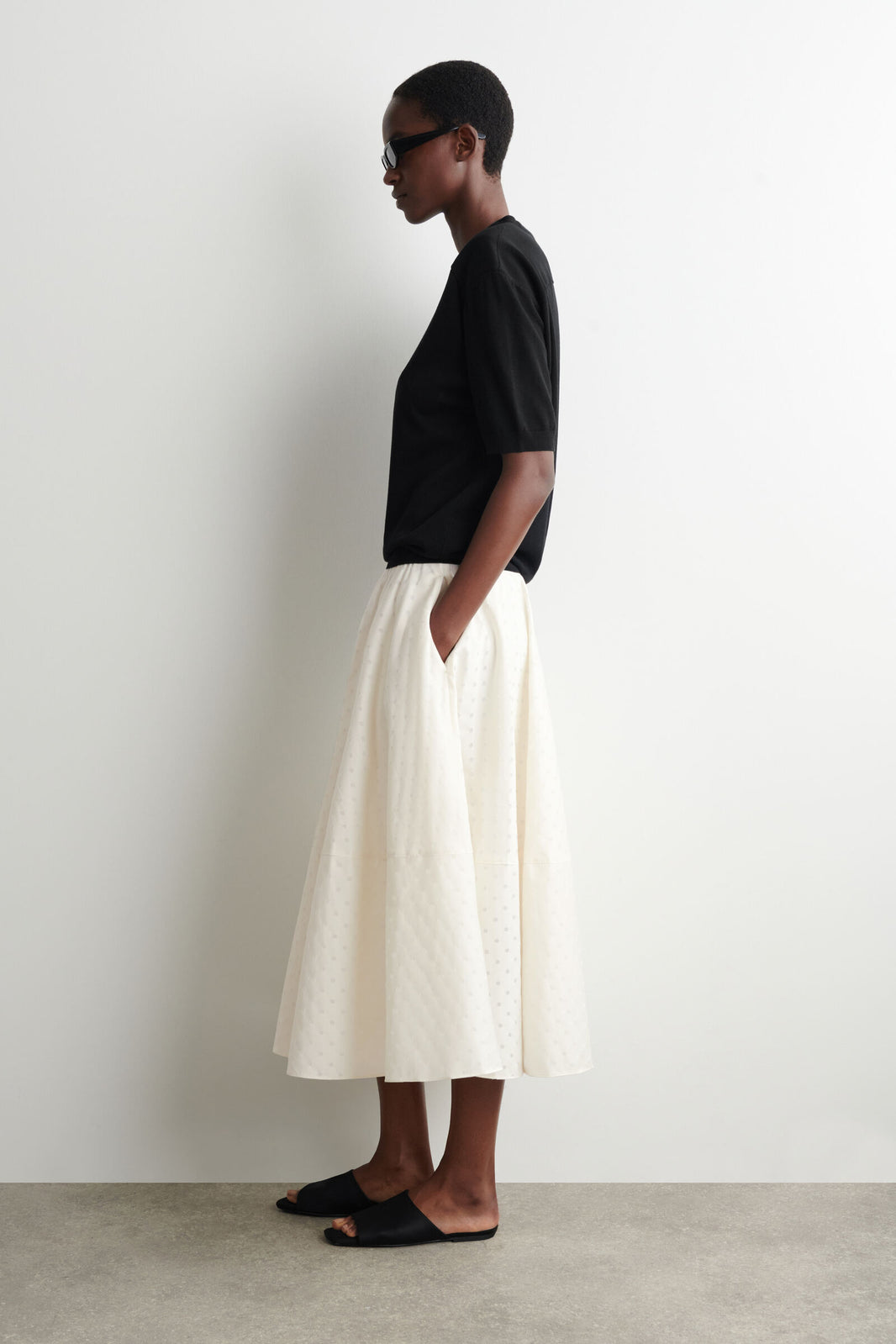 FALDA MIDI DE ALGODÓN JACQUARD DE LUNARES - BLANCO / LUNARES