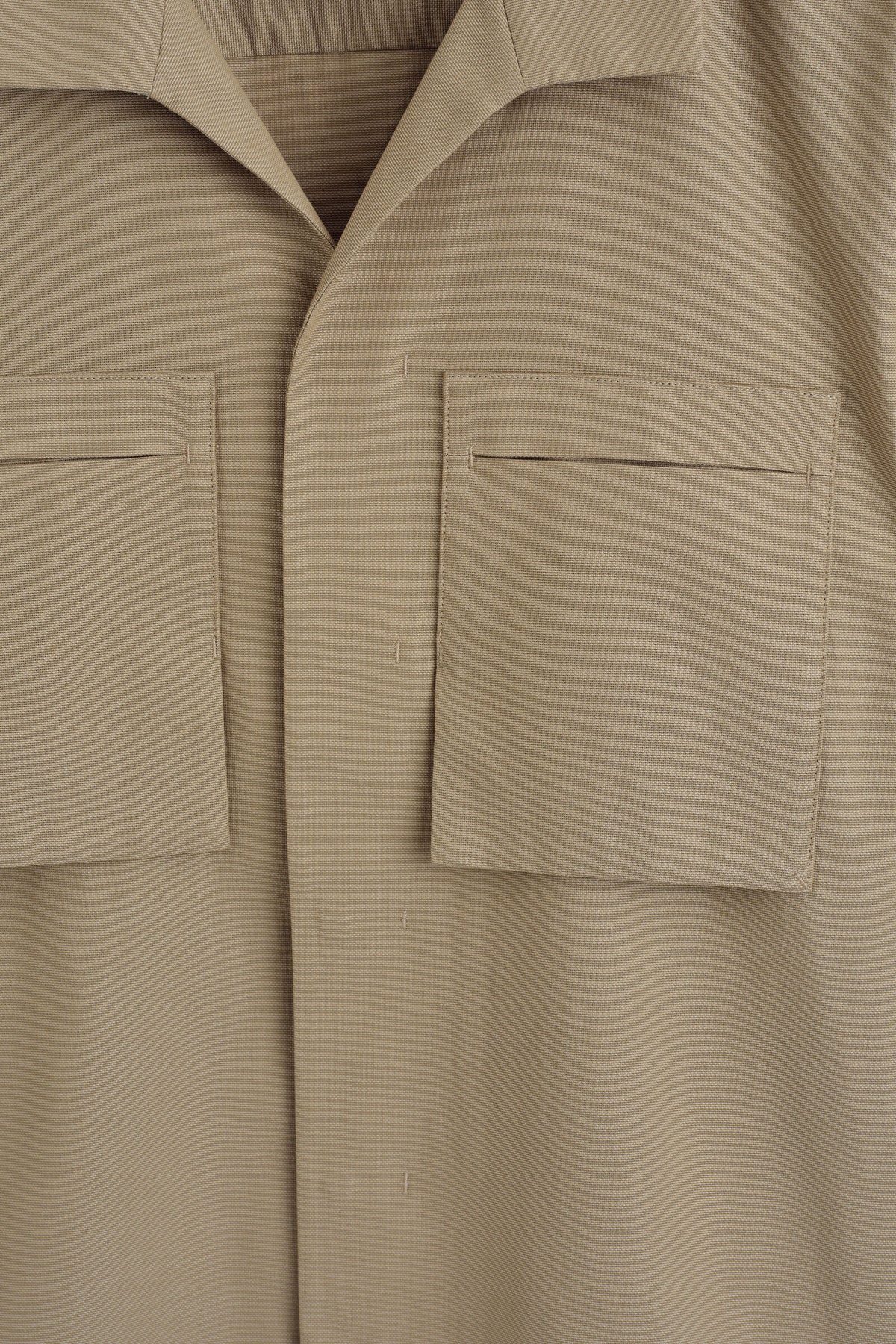 CAMISA UTILITARIA DE ALGODÓN TEXTURIZADO - BEIGE | DescriptiveDetail