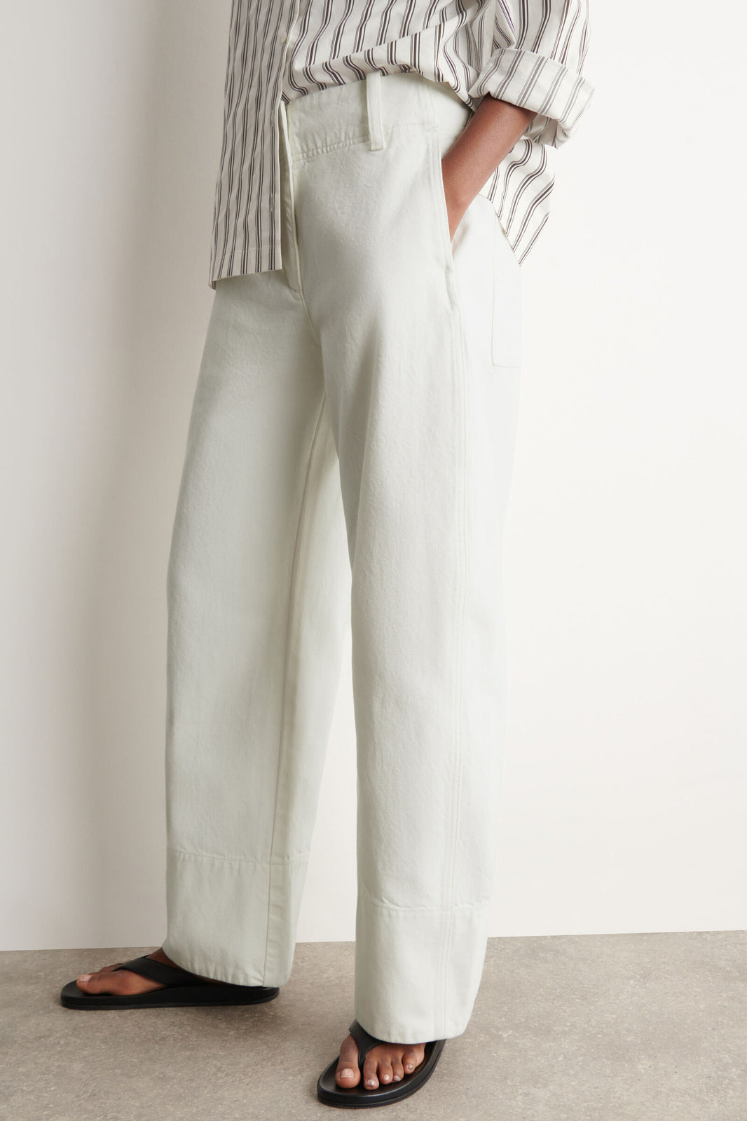 PANTALONES DE MEZCLILLA DE PIERNA BARREL - BLANCO