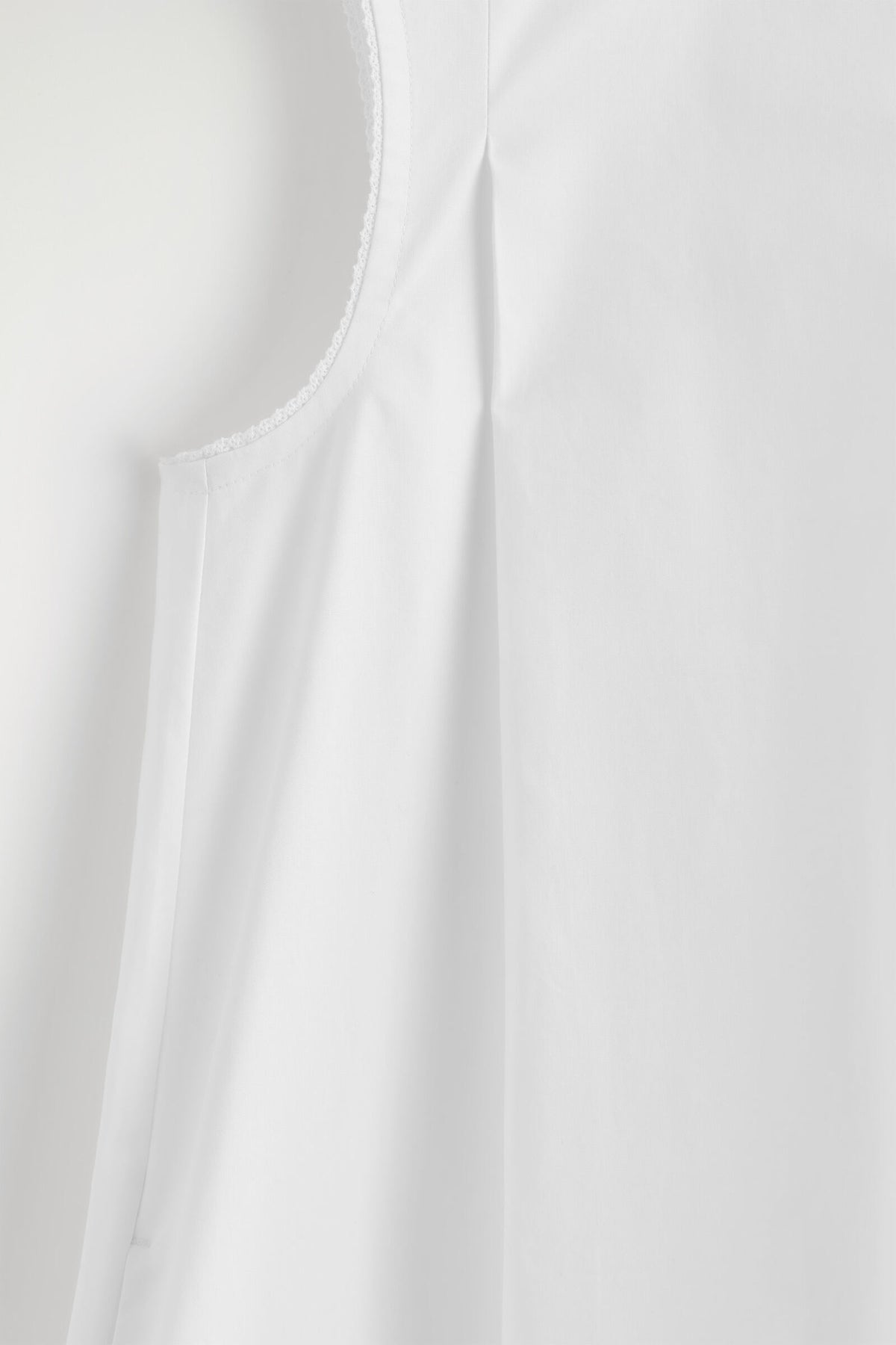 VESTIDO MINI PLISADO CON PICOS - BLANCO - StillMedia/DescriptiveDetail
