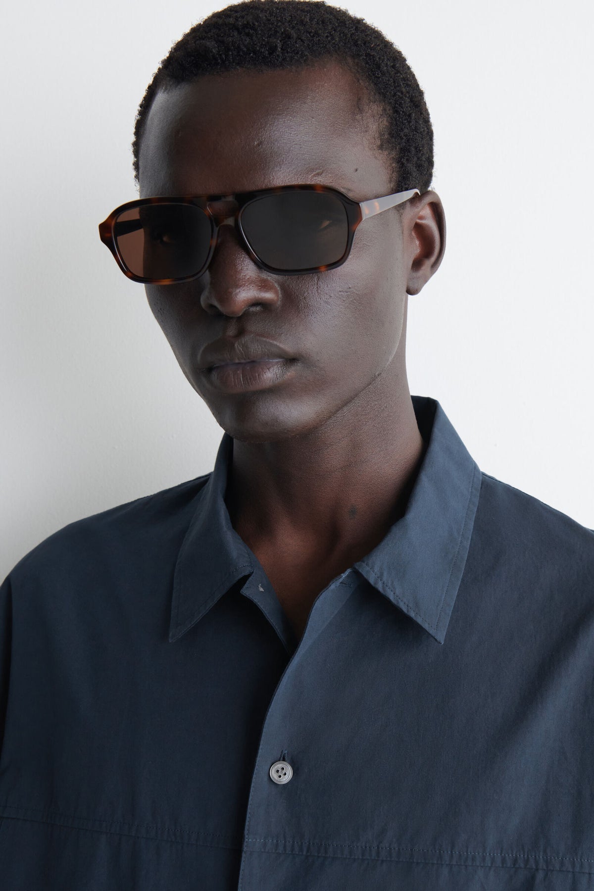 CAMISA UTILITY DE ALGODÓN-POPLIN DE CORTE CUADRADO - AZUL OSCURO